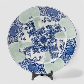 Large Japanese Signed Imari 18" Hand Painted 19th Century Porcelain Centerpiece Charger