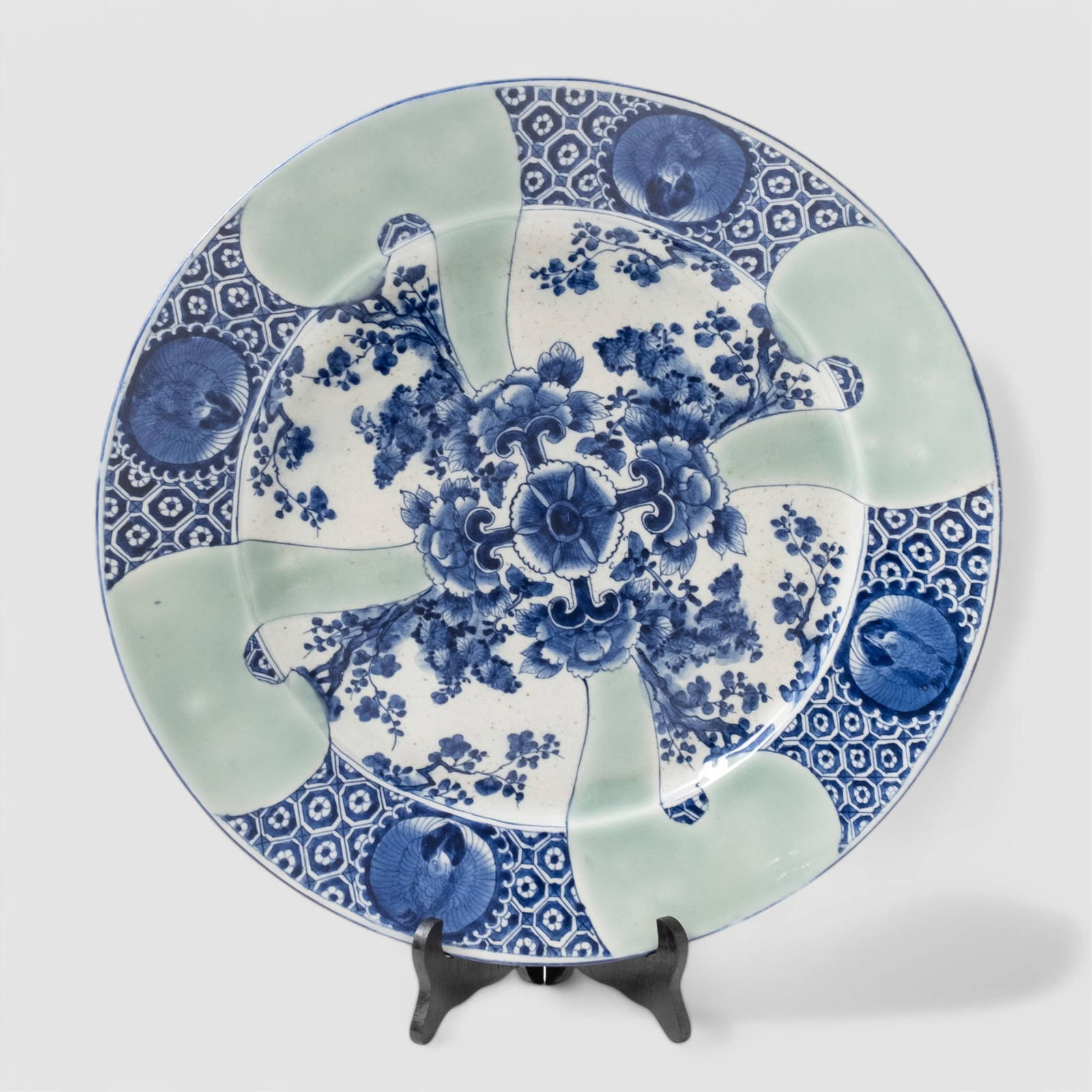 Large Japanese Signed Imari 18\" Hand Painted 19th Century Porcelain Centerpiece Charger