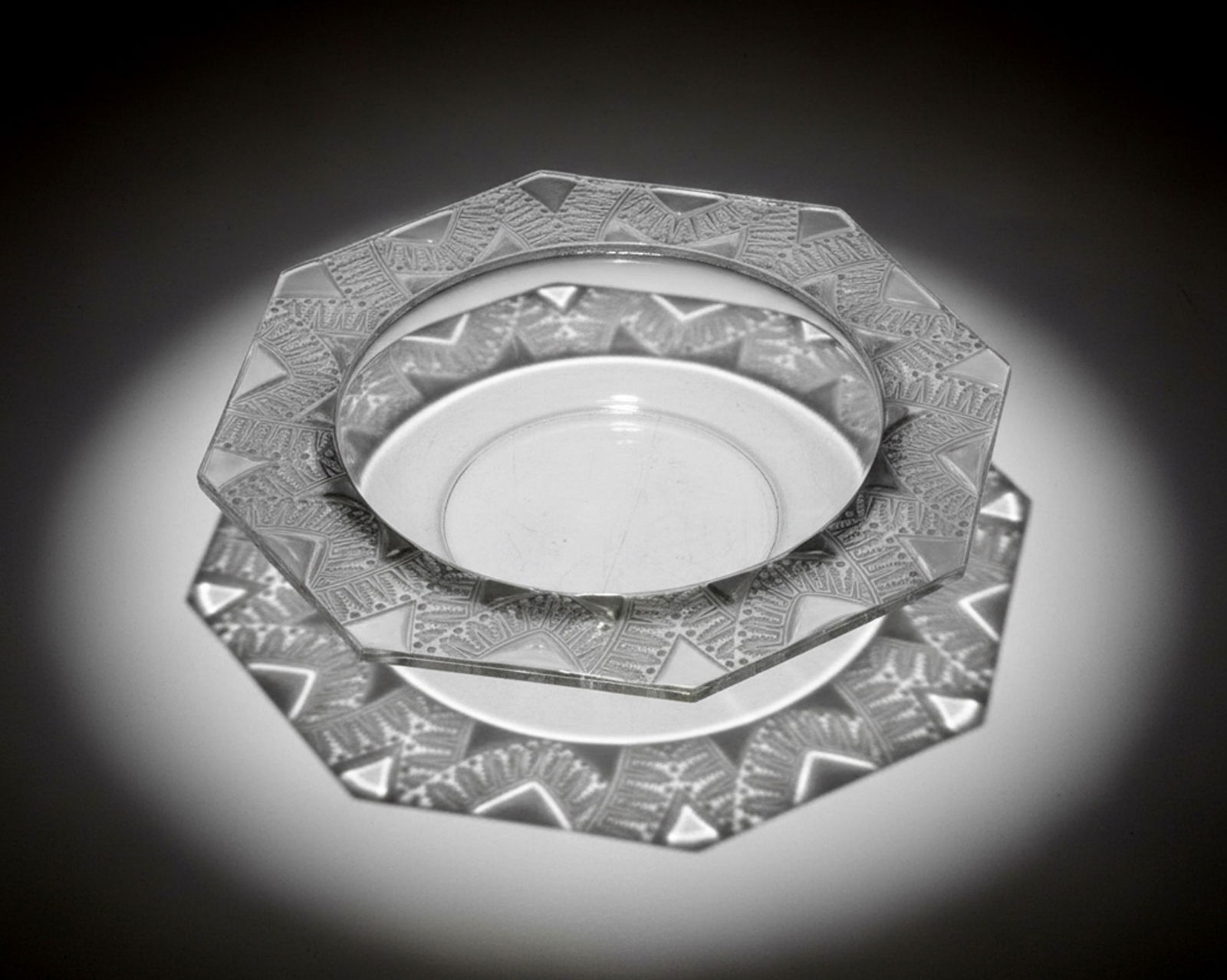 Rene Lalique Signed Ferns Frosted Art Glass Centerpiece Bowl, Circa 1940s, 11-Inch Diameter (1 of 5)