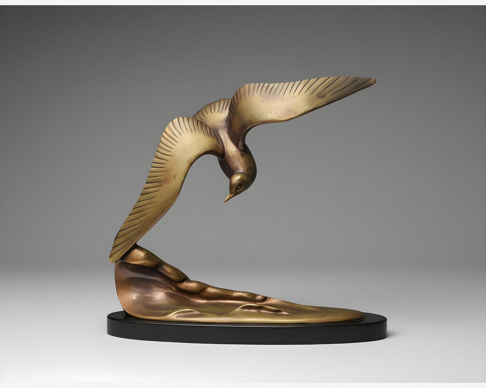 Rene Rochard Bronze The Seagull on Marble Base, Signed: Keywords: Art Deco, Early 20th Century Decorative Arts, French Modernism, Streamline Moderne, Modernist Animalier, Art Nouveau, Marcel Bouraine style, Demetre Chiparus style, patinated bronze, marble