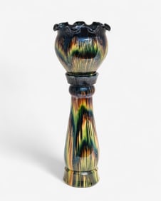 Gilbert Monteyne Signed Art Nouveau Art Pottery Planter with Scalloped Rim on Pedestal, Early 20th