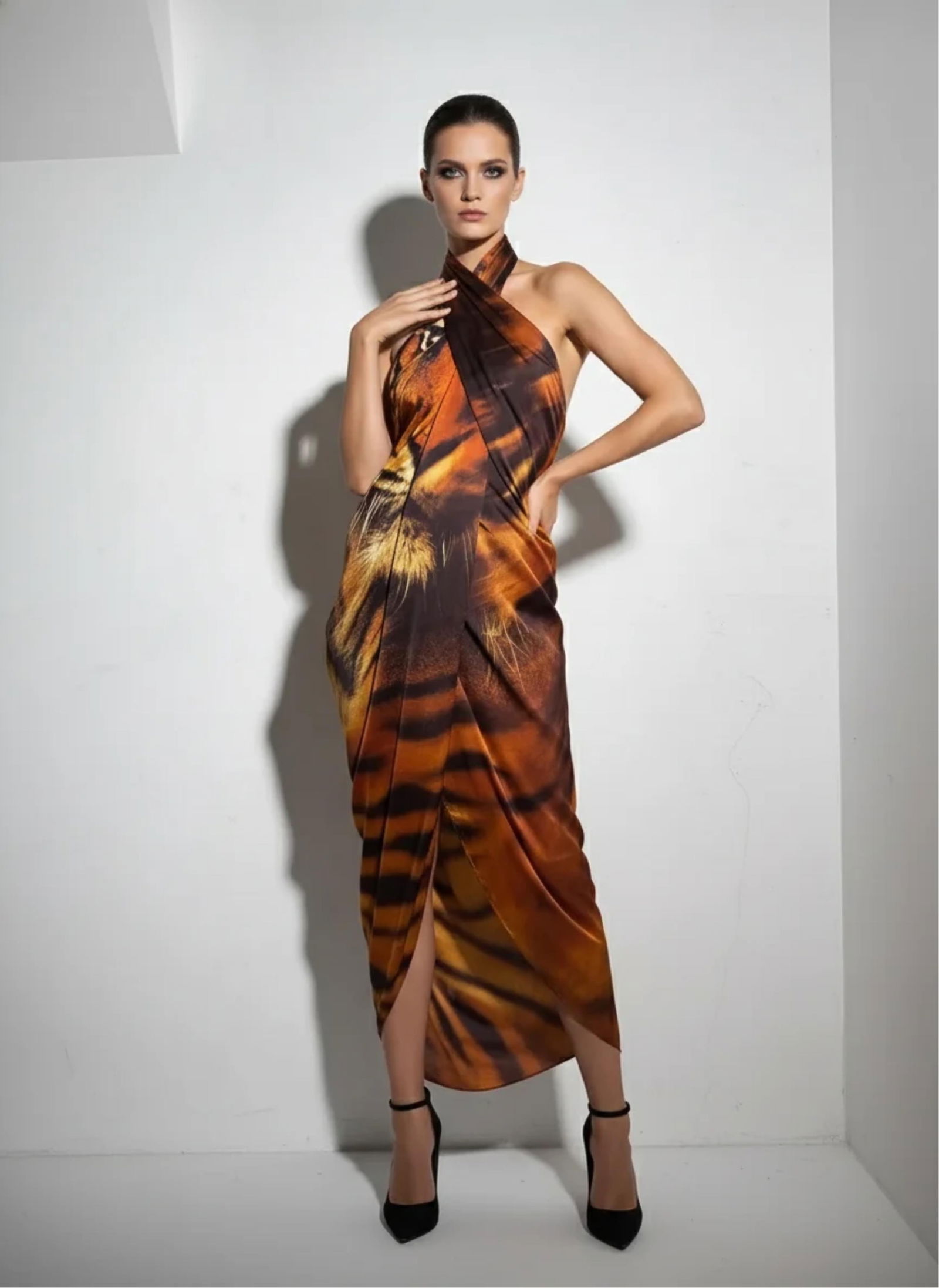 Roberto Cavalli, Felix Print, Oversize, Body Wrap SS22 Collection: Keywords: Designer Brand Auctions, Luxury Clothing Sale, High-End Fashion Auctions, Exclusive Designer Apparel, Vintage Designer Clothing, Rare Fashion Auction, Pre-Owned Luxury Fashion, Designer, Han
