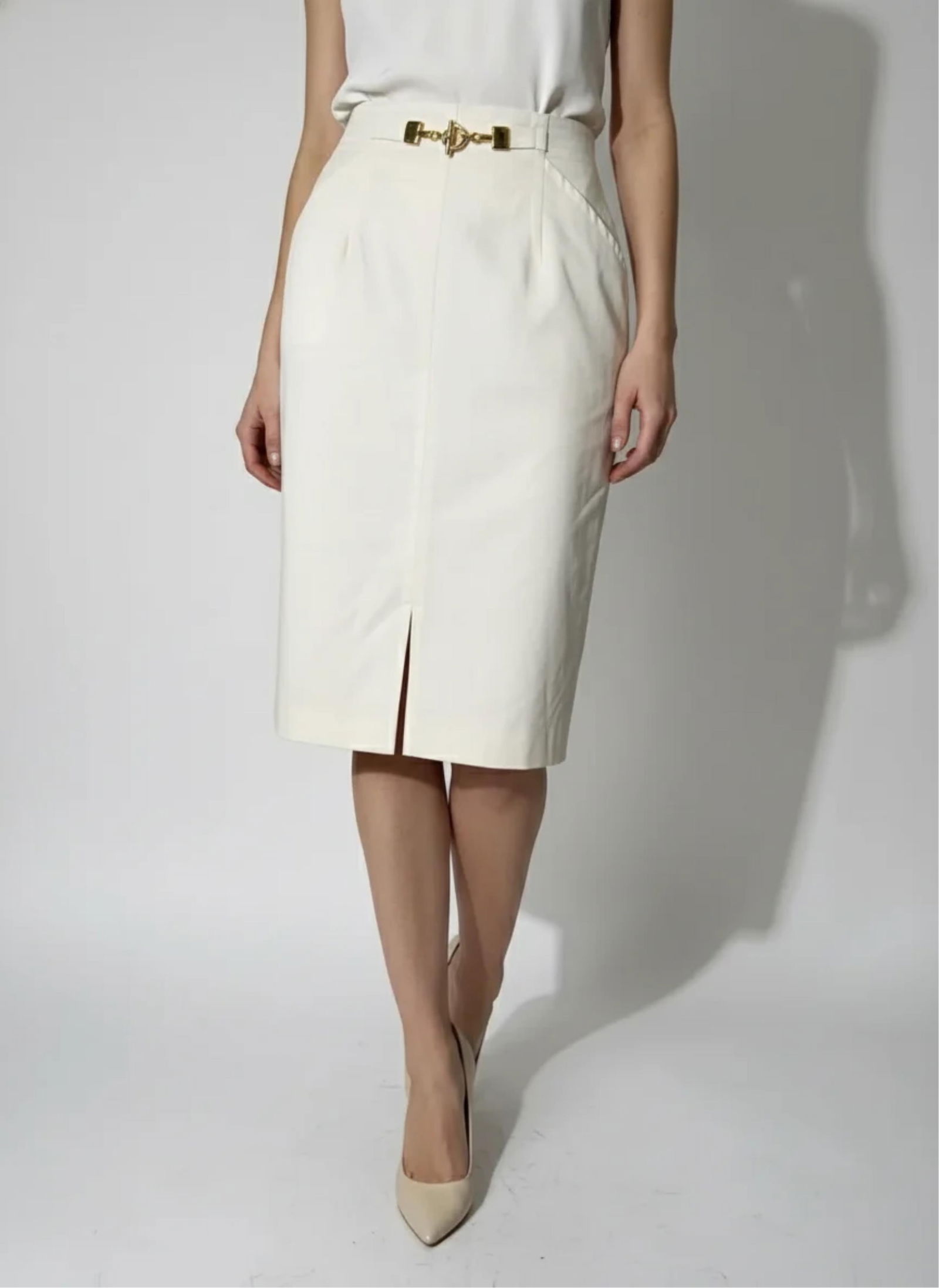 Louis Feraud, White Pencil Skirt with Gold Tone Buckle Embellishment (1 of 7)