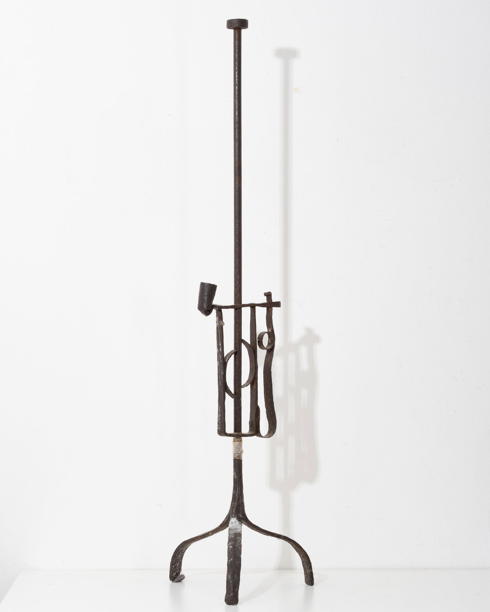 Early Hand Forged Wrought Iron Adjustable Colonial Candlestick Holder, 18th–19th C. (1 of 7)