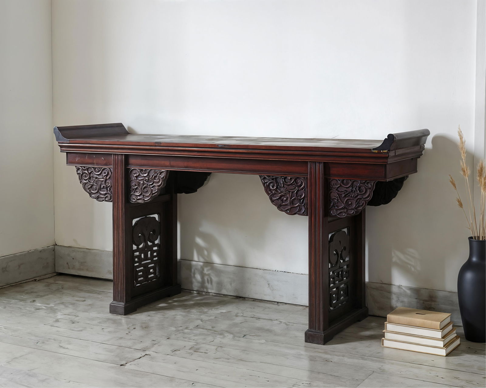 Chinese Antique Altar Table with Openwork Carvings and Dragons 19th Century (1 of 14)