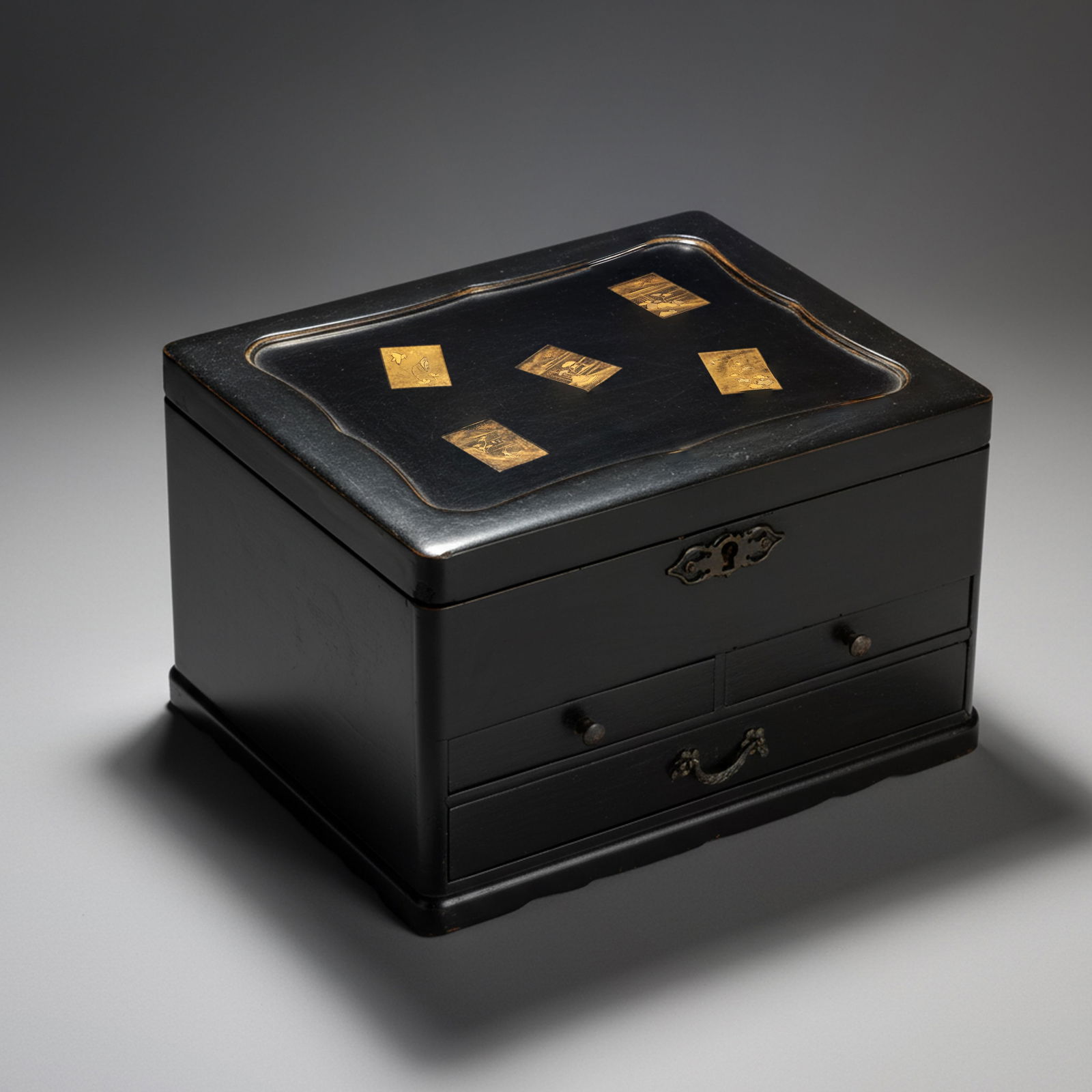 Meiji Period Fine Japanese Black Lacquer-Work Wooden Jewelry Box (1 of 17)