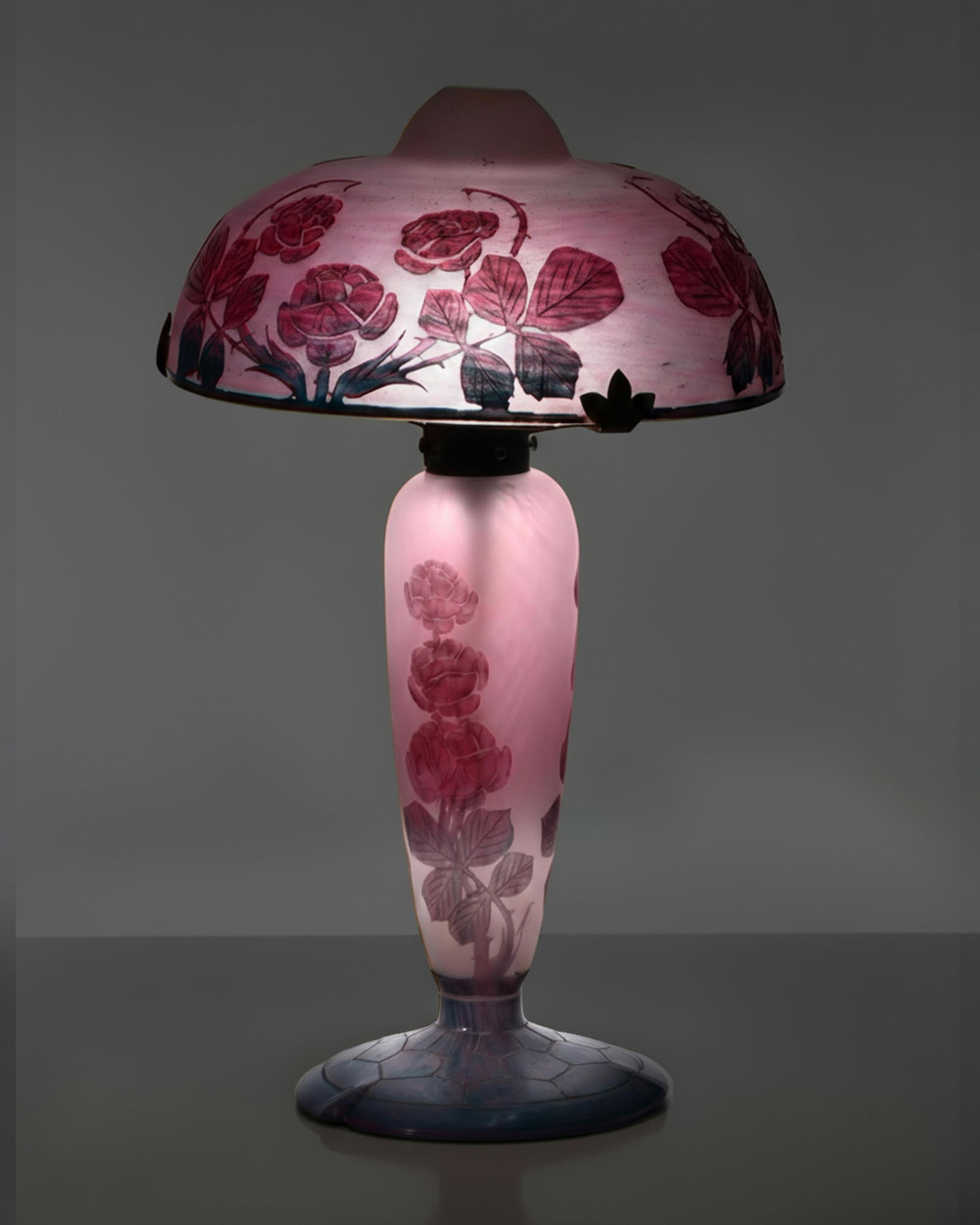 French Art Nouveau Mushroom Lamp Signed Le Verre Français, Circa Early 1900's: Keywords: French Art Deco, 1920s, cameo glass, acid-etched, interlayer/cased glass, mushroom form, domed shade, baluster stem, Nancy school, collectible art glass, period lighting Summary: Excellent