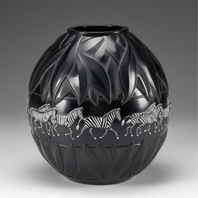 Lalique Signed Rare Onyx Glass 'Tanzania' Vase, c. 1991