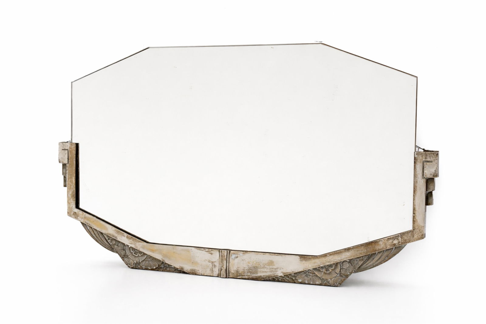 French 1930's mirror octagonal art deco silver-plated metal view mirror: Keywords: Antique Art Deco Mirror, Vanity Accessory, Early 20th Century, Wall Mirror, Hall Mirror, DecorSummary:Exceptional French 1930's mirror octagonal art deco silver-plated metal view mirror deco