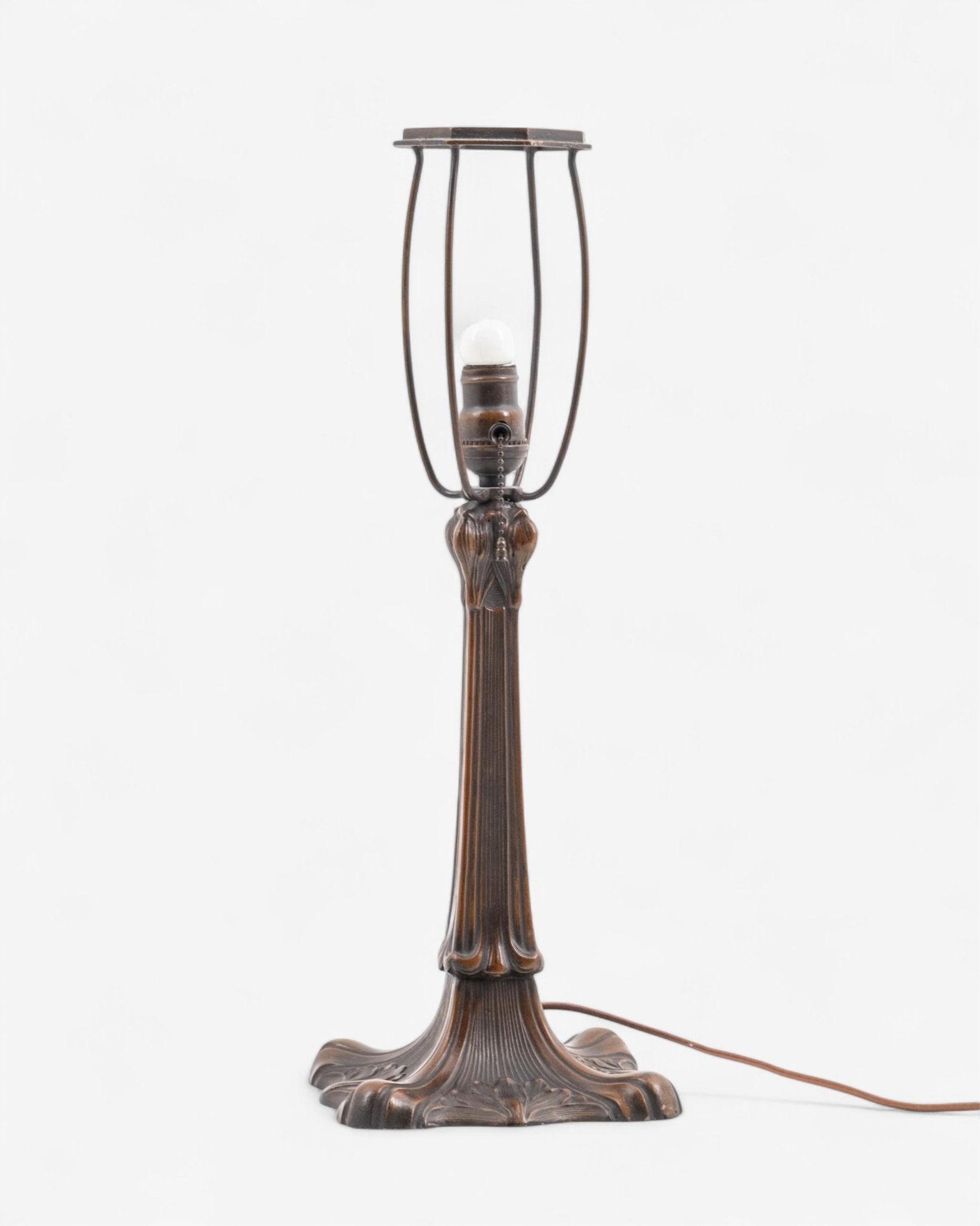 No Reserve- Vintage Art Nouveau Style Bronze Table Lamp with Green and Tan Slag Glass Shade - 8