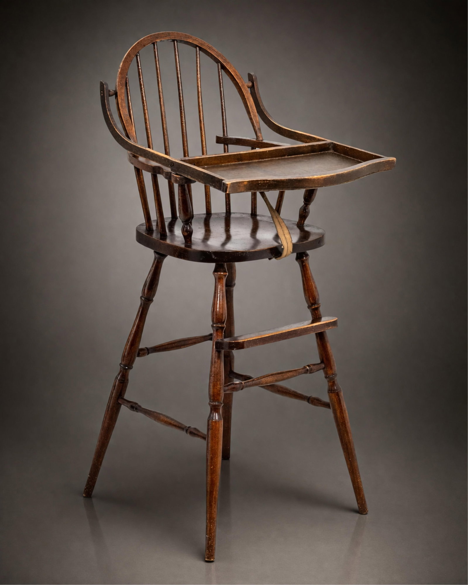 No Reserve- Wallace Nutting Style Windsor High Chair With Tray, Circa 1930 (1 of 7)