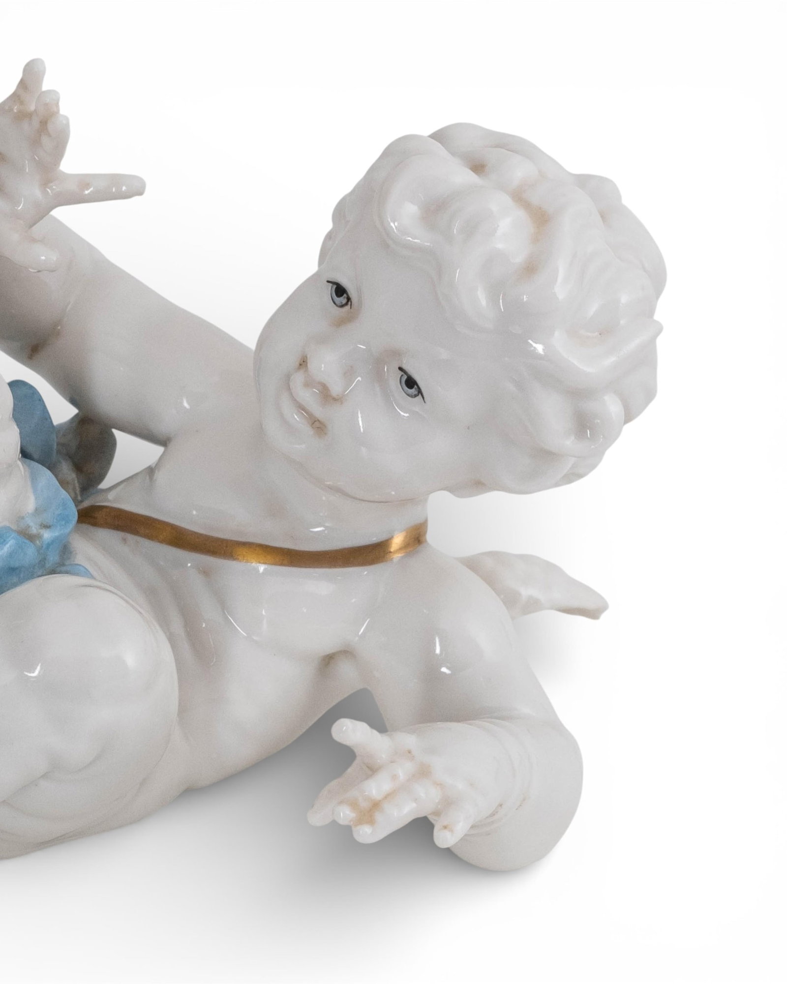 No Reserve- Algora Spanish Porcelain Tumbling Cherub Figurine, Hand Painted, 20th Century - 3