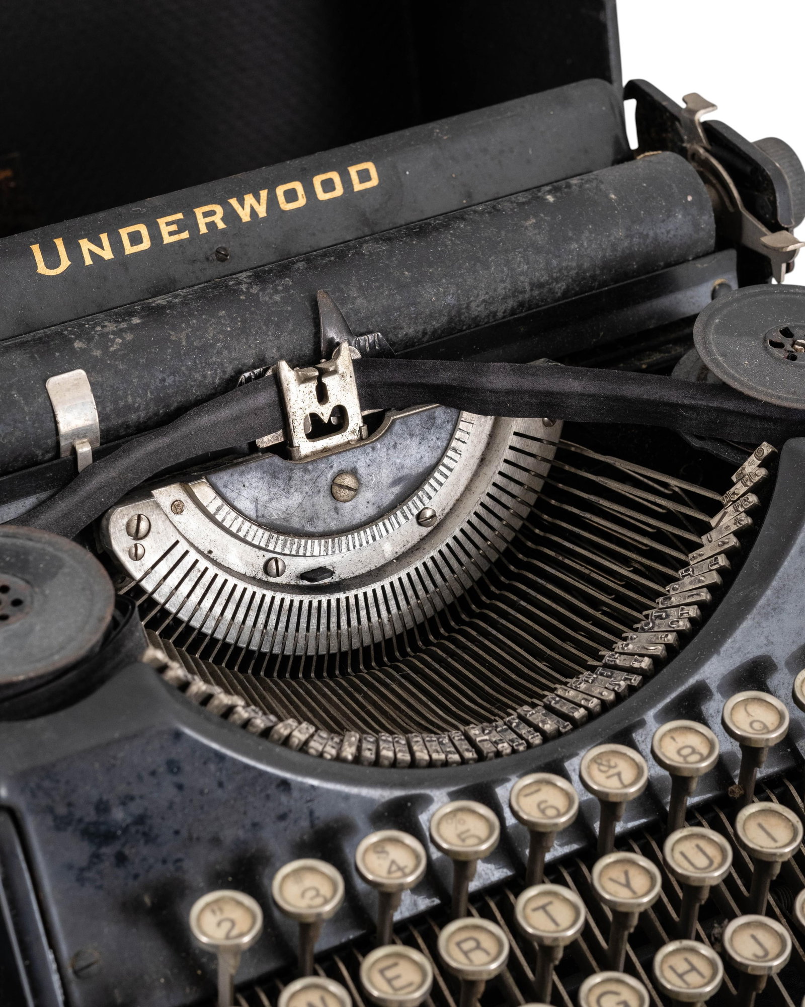 No Reserve- Underwood Portable Typewriter with Carry Case, Early 20th Century Black Enamel - 3