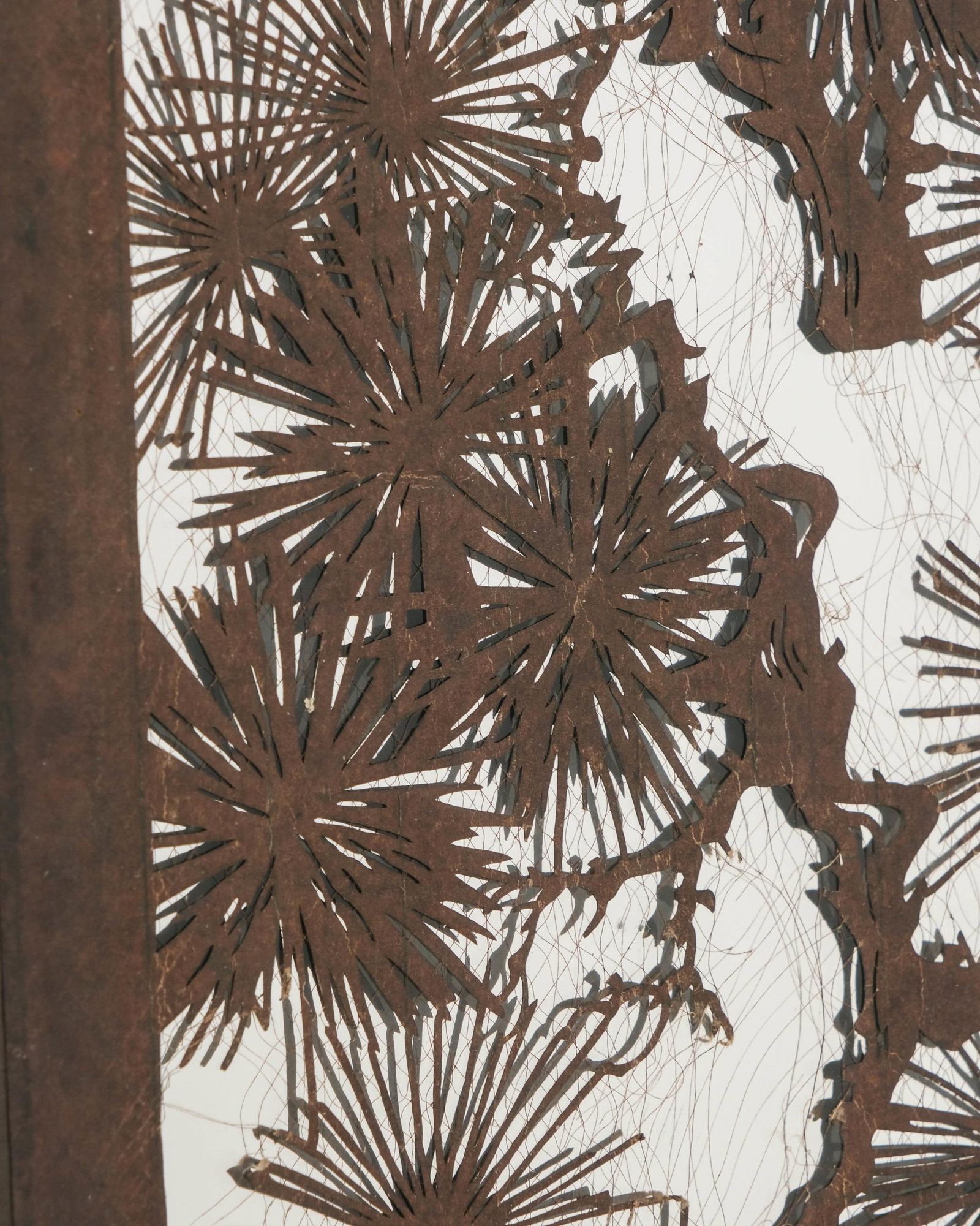 No Reserve- Pair Of Botanical Mirrored Paper Cut Artworks - 8