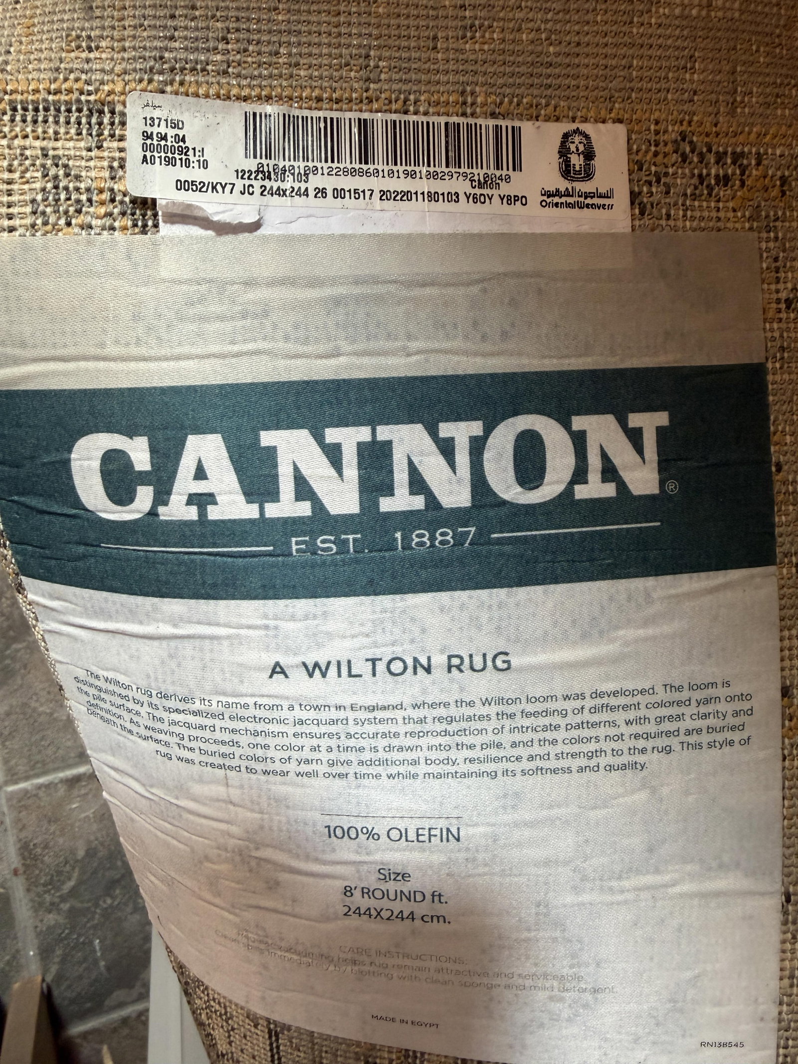 Cannon 8’ Round Distressed Persian-Style Wilton Area Rug - 3