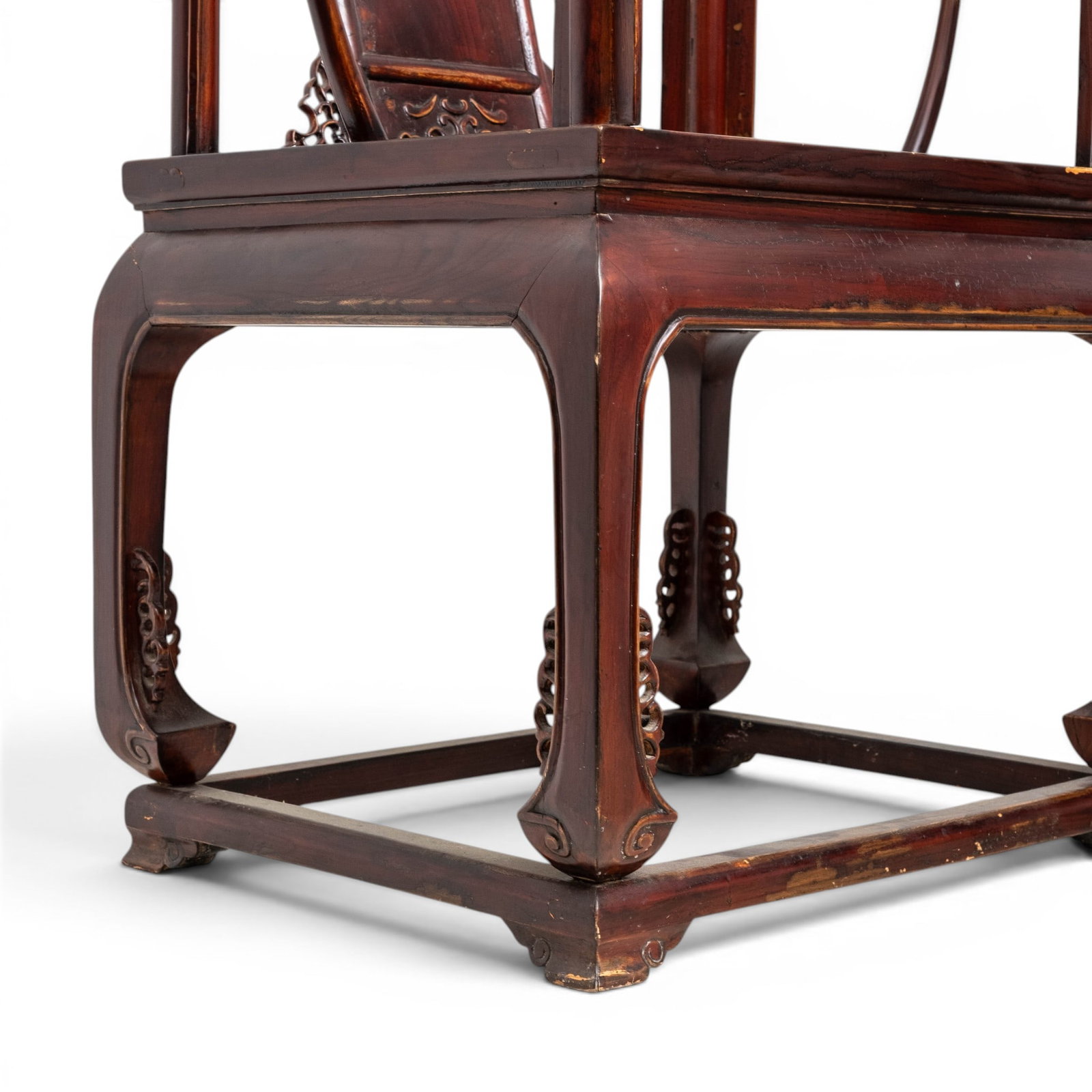 Pair of Chinese Huanghuali Style Carved Elm Horseshoe-Back Armchairs, 20th Century - 7