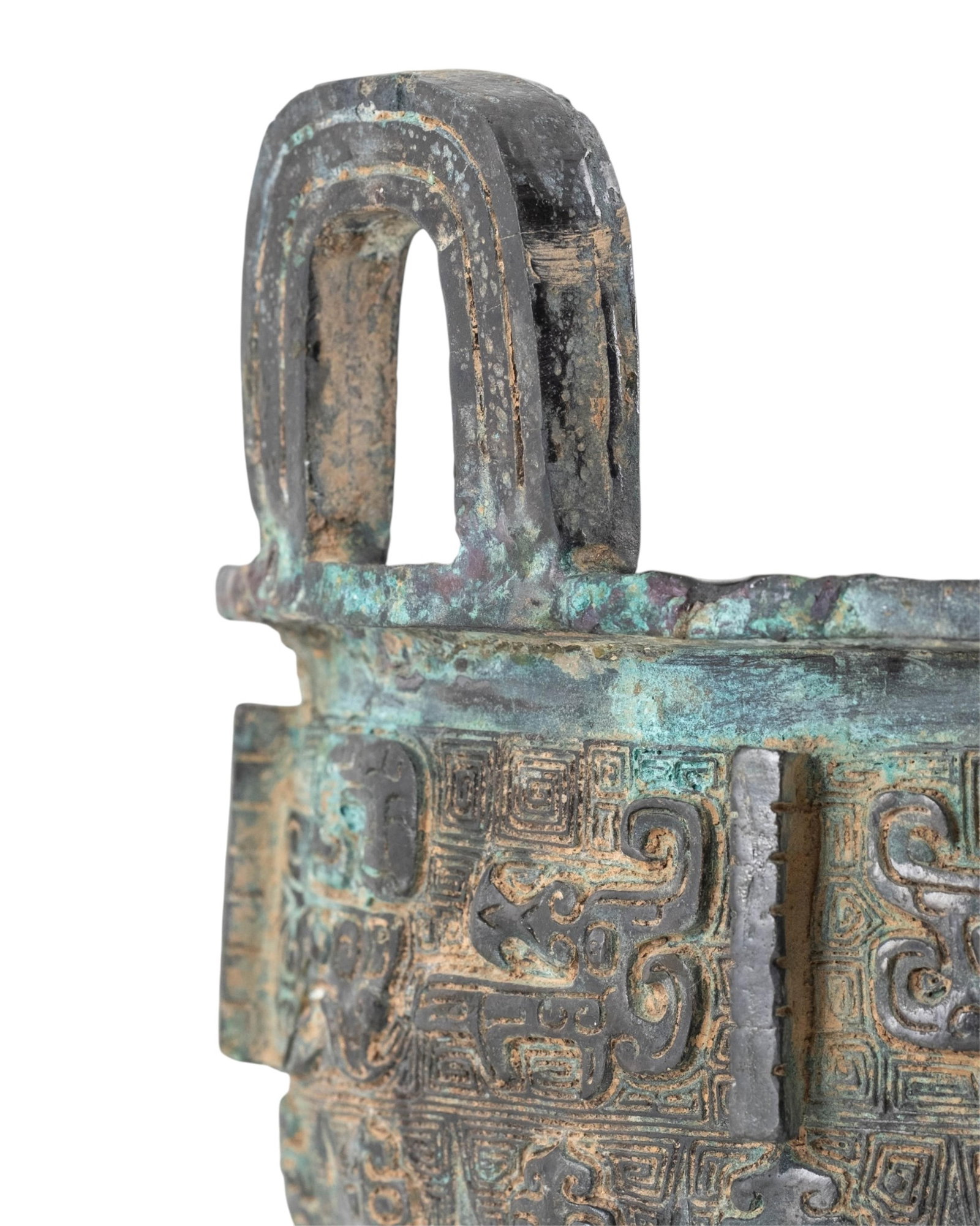 Chinese Archaic Bronze Tripod Ritual Food Vessel, Shang Dynasty Form - 2