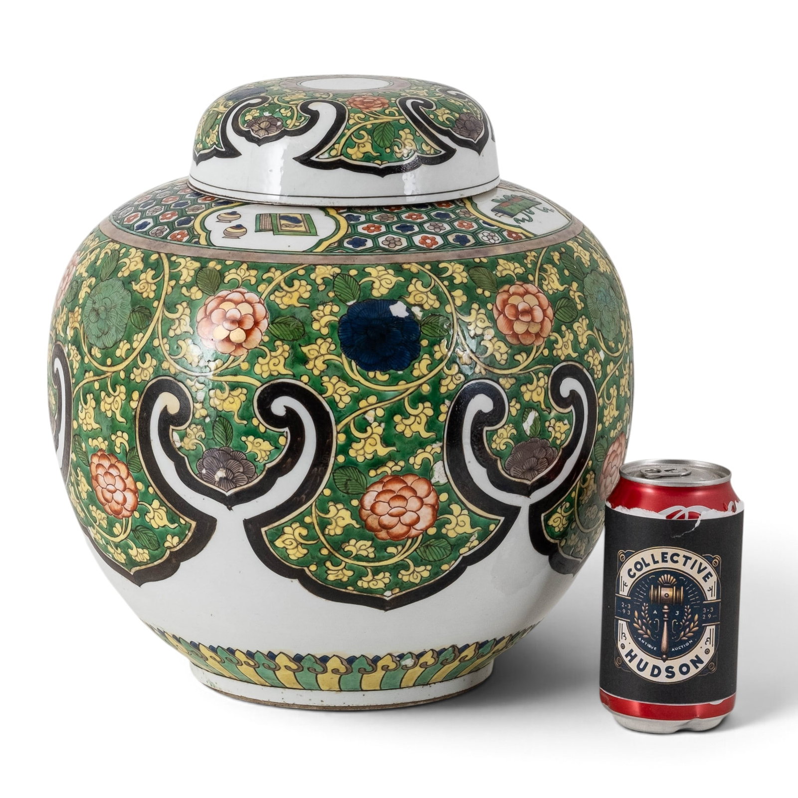 No Reserve: Large Chinese Famille Verte Covered Porcelain Ginger Jar - 2