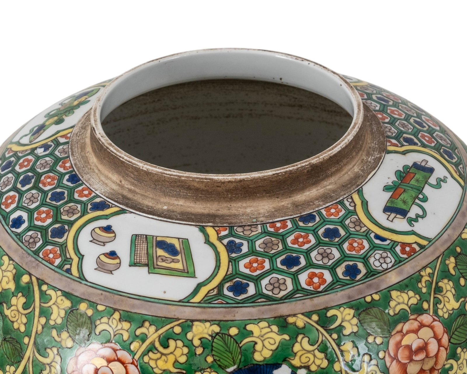 No Reserve: Large Chinese Famille Verte Covered Porcelain Ginger Jar - 4