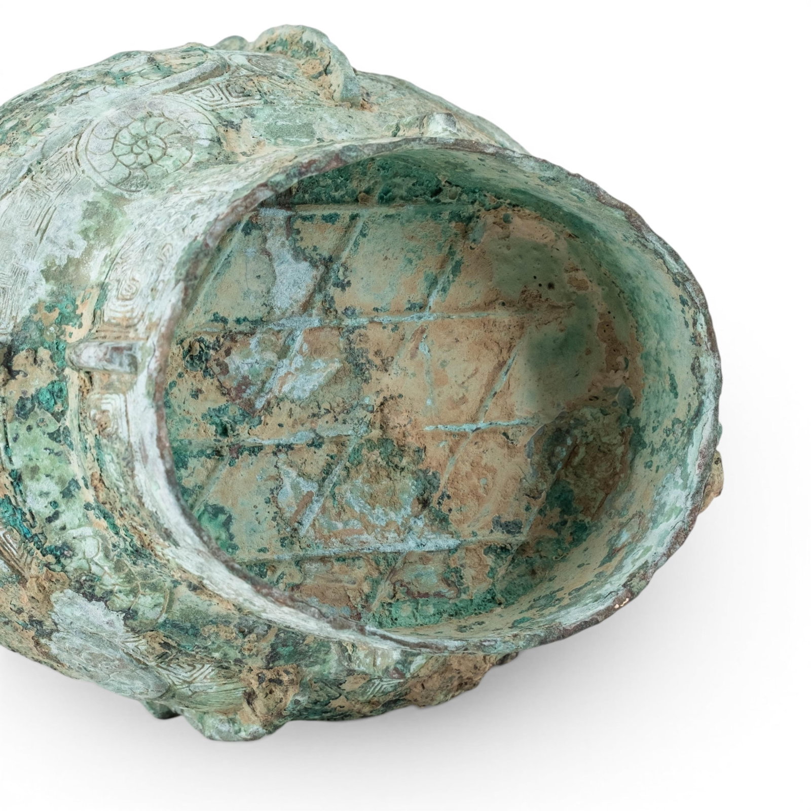 Chinese Archaistic Bronze Covered Ritual Wine Vessel, Probably Shang Dynasty Form - 3