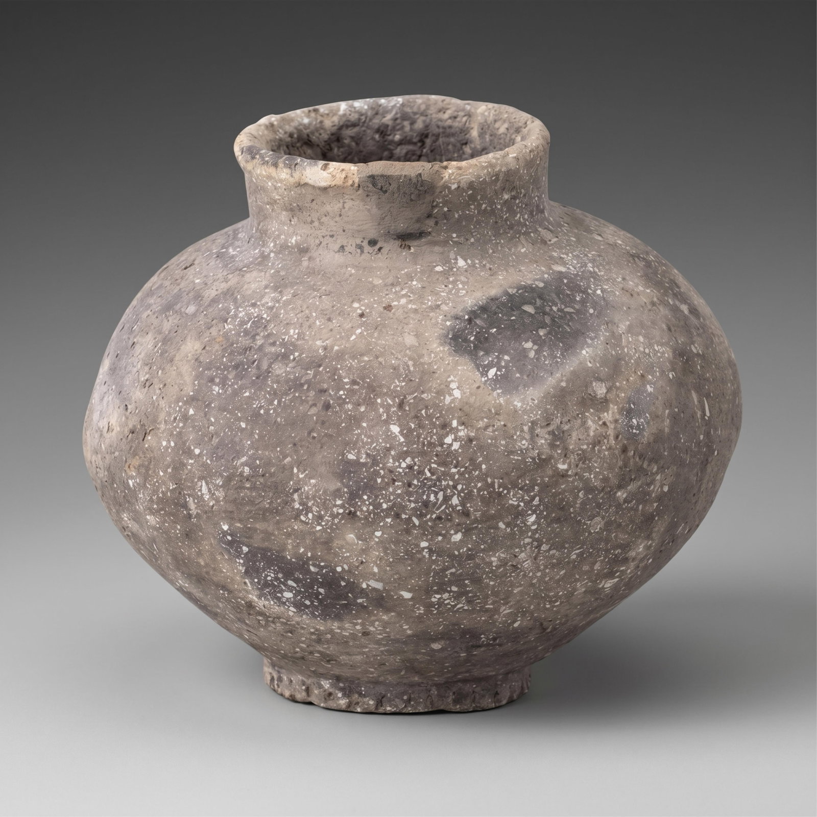 No Reserve: Early Native American Pottery Vessel (1 of 6)