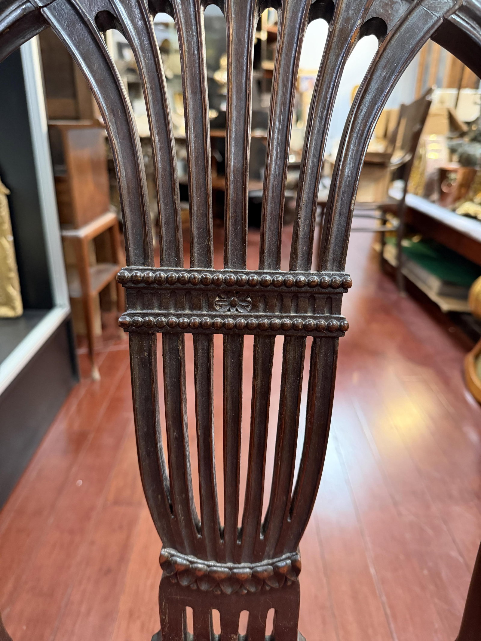 No Reserve: Set of 6 Victorian hand carved chairs, 19th Century Balloon Back Design - 2