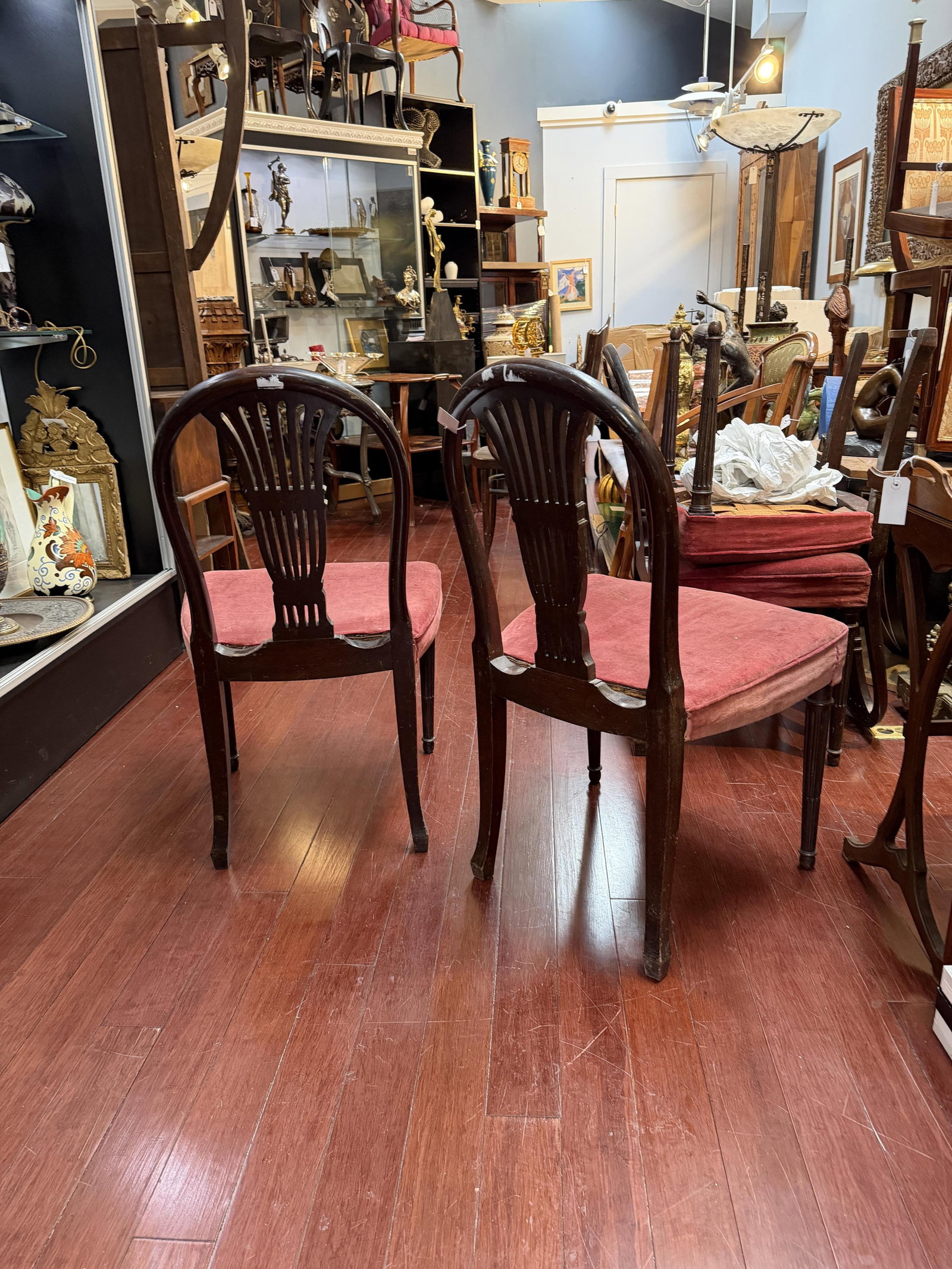 No Reserve: Set of 6 Victorian hand carved chairs, 19th Century Balloon Back Design - 4