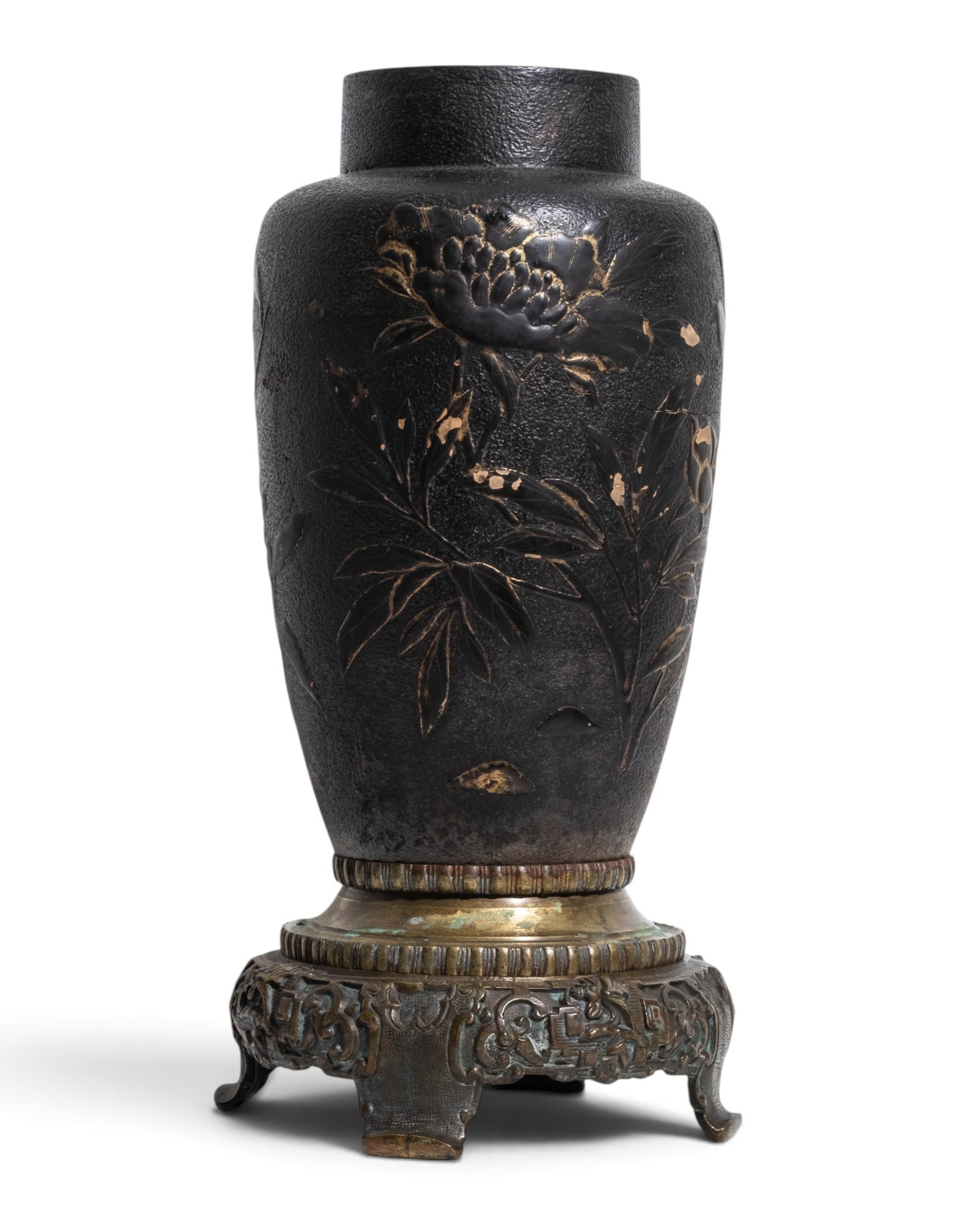 Japanese Meiji Period Bronze Vase with Birds and Berries in Relief, circa 1900 - 7