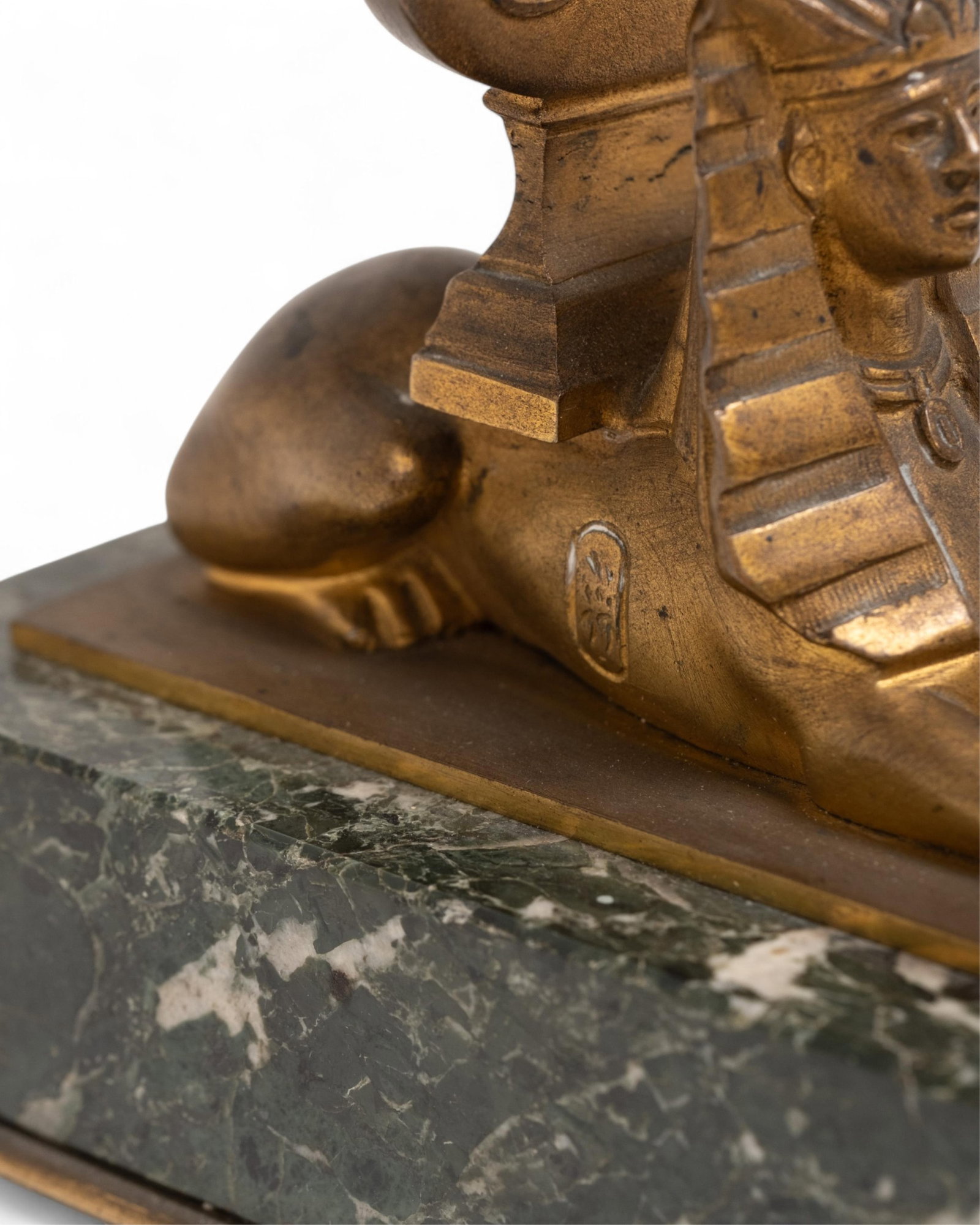 Empire Style Napoleon III Gilded Bronze Egyptian Revival Desk Clock with Sphinx and Eagle, 19th c. - 9