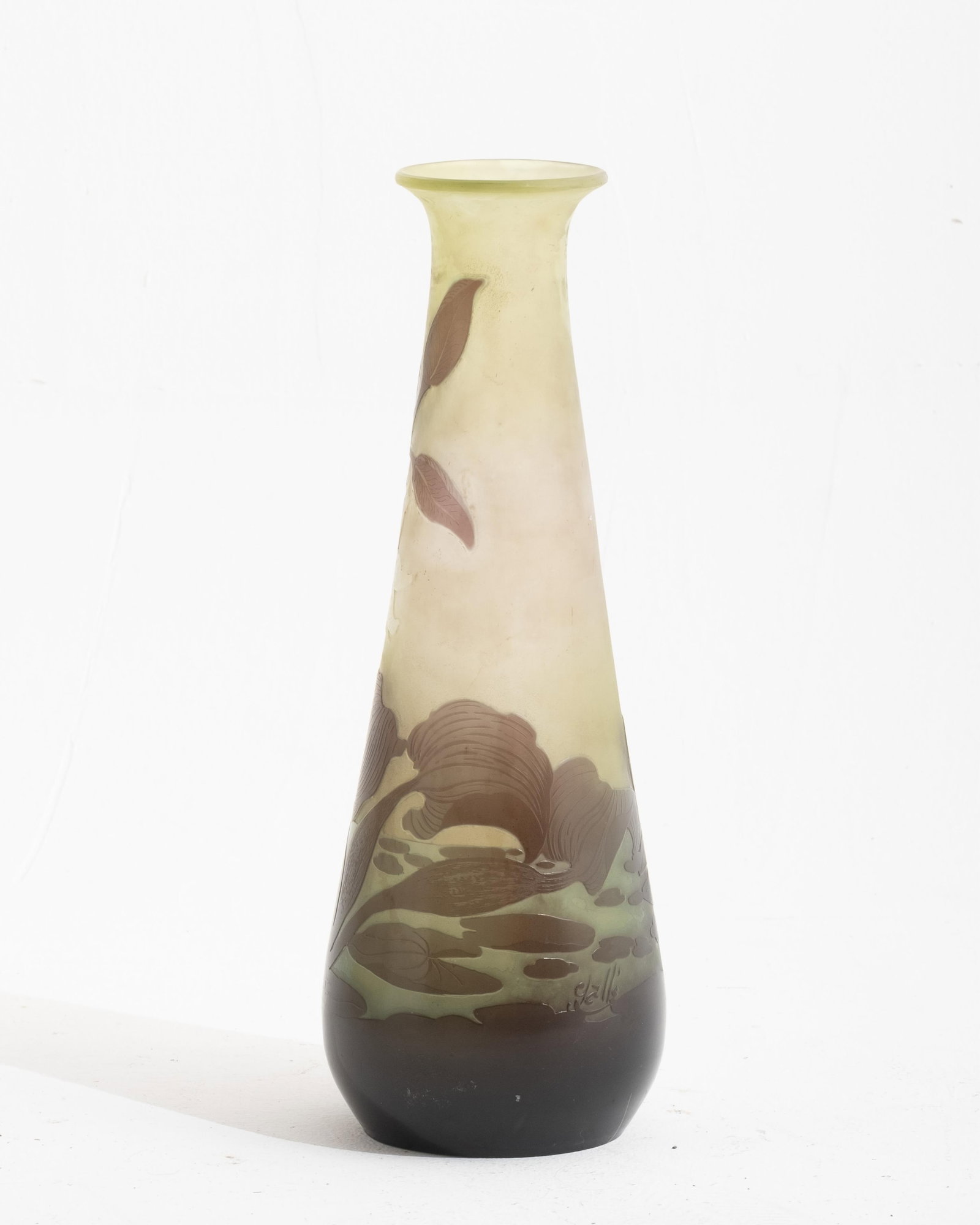 Galle Cameo Acid Etched Art Nouveau Glass Vase, Multilayer, Circa 1920 - 4