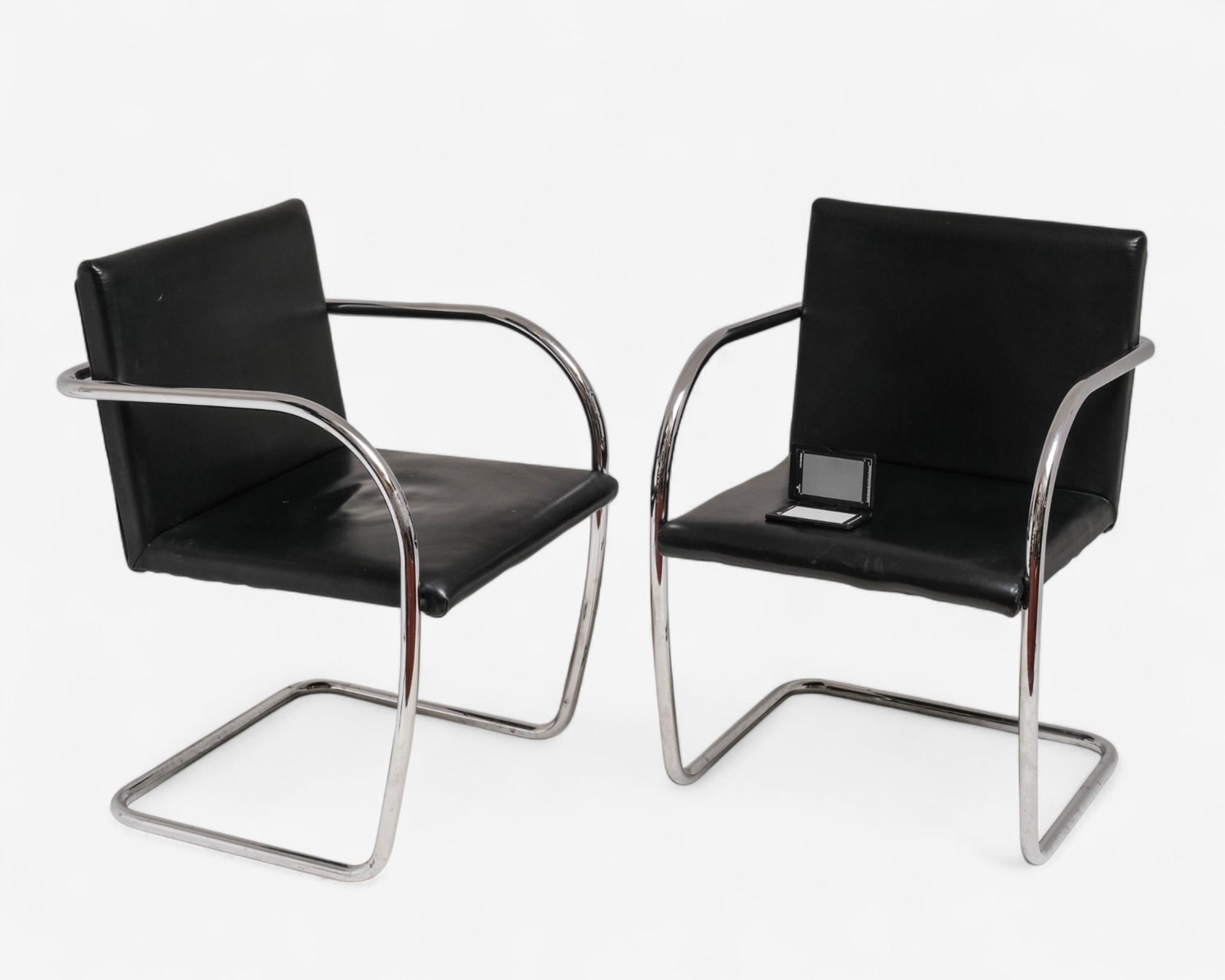 No Reserve: Four Brno-Style Armchairs After Mies van der Rohe’s 1928 Design - 9