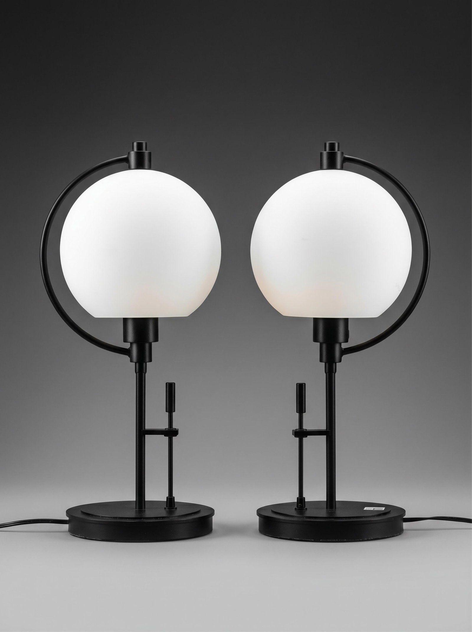 Pair Zach Pyle Hubbardton Forge Pluto Table Lamps (1 of 6)