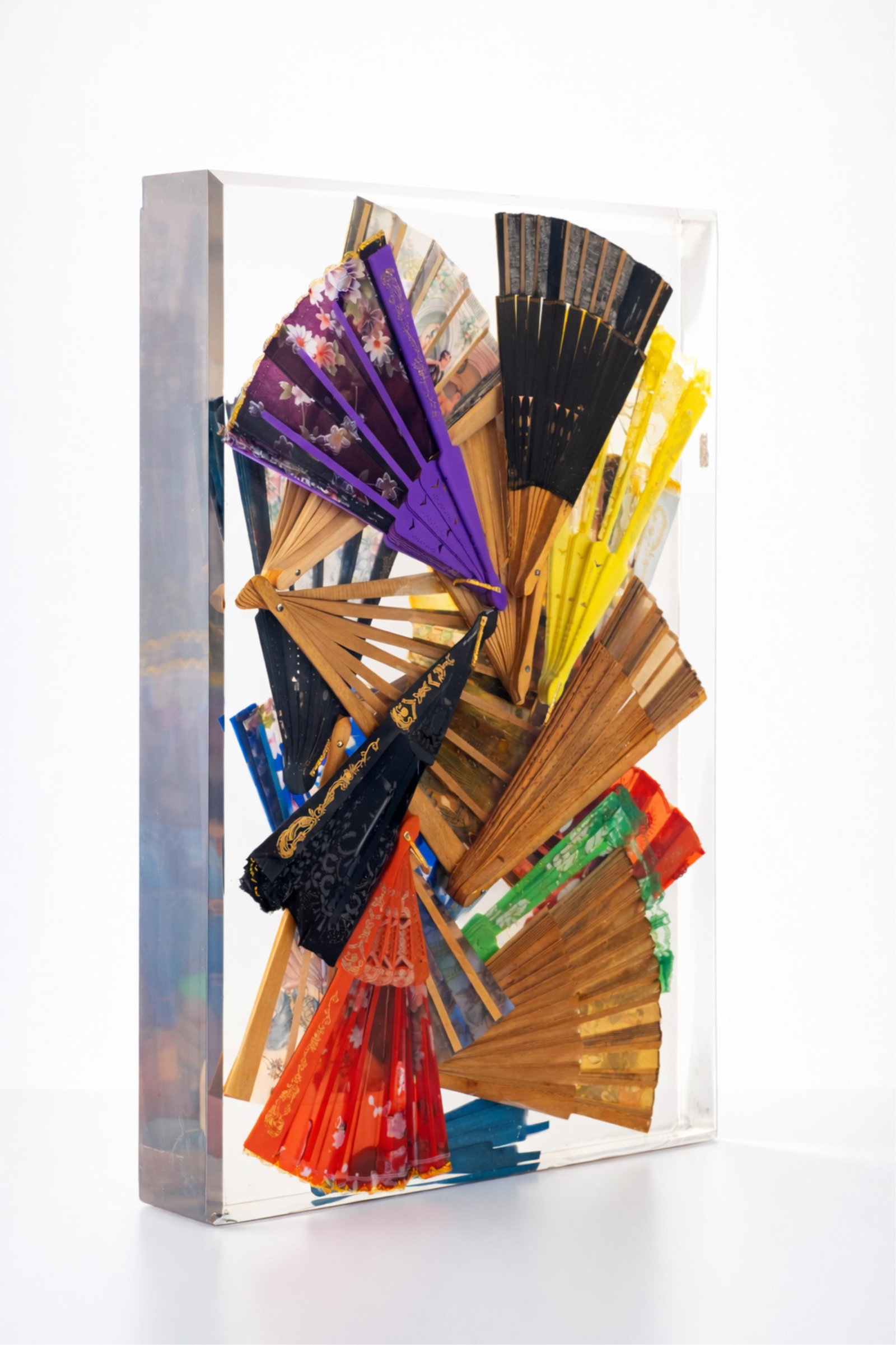 No Reserve: Acrylic-Encased 23.5-inch Tall Fan Sculpture, Signed Illeg. - 2