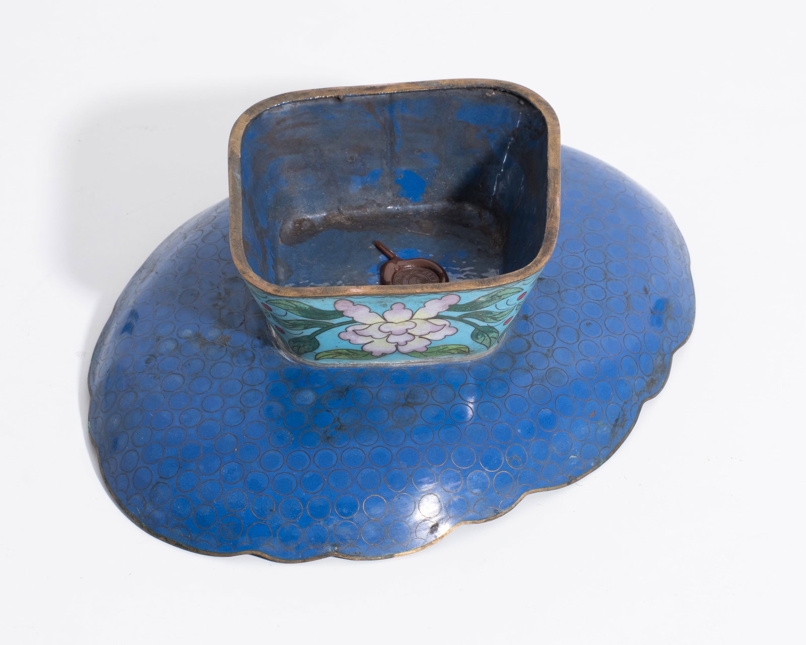 Antique Chinese Cloisonné Enamel Tazza with Mandarin Ducks and Koi, 19th Century or Earlier - 3