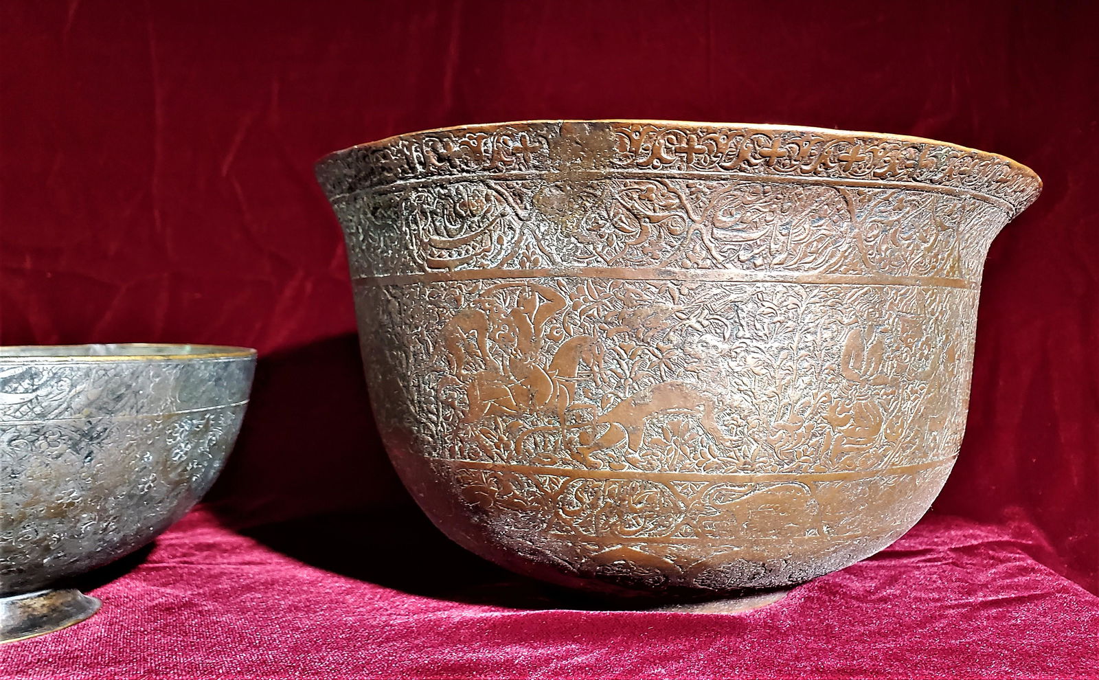 Two Safavid Persian 17th century copper/bronze Bowls (1 of 4)