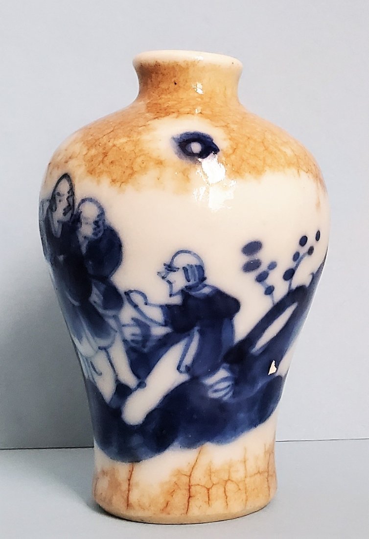 Chinese Snuff or Perfume Bottle: Antique Chinese perfume or snuff bottle, mid-late 1800s from a Cambridge, Massachusetts professor, nice cracked ice effect on the subsurface, excellent condition, blue, white and oatmeal color body, 2