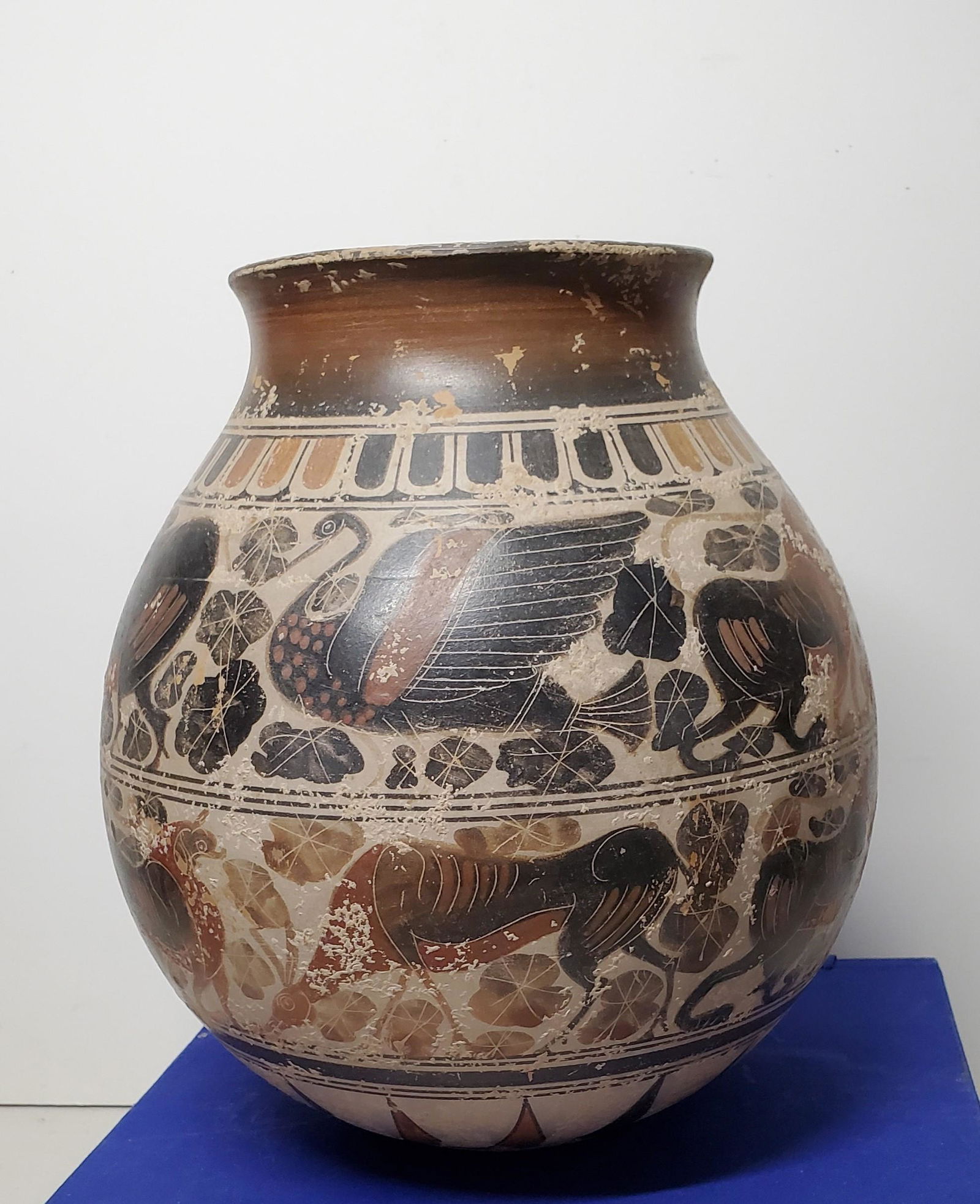 Ancient Italo-Corintian Vessel (1 of 3)