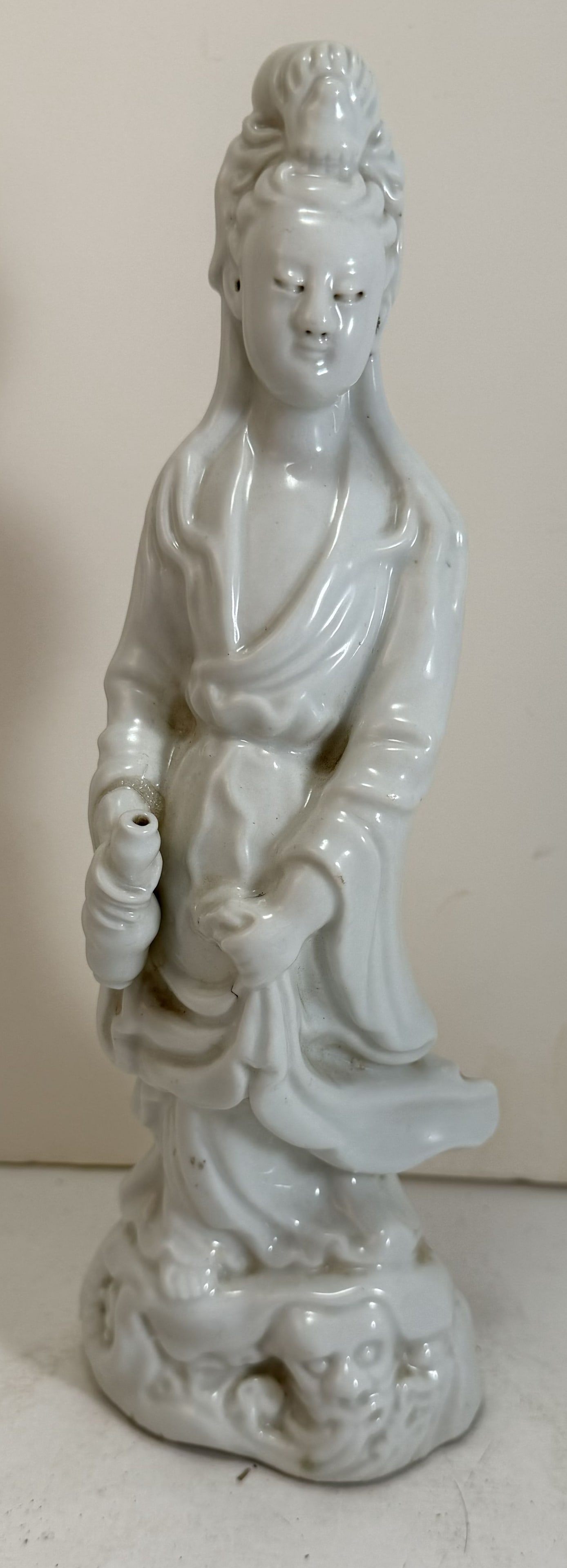 Chinese Blanc de Chine Standing Figure of Guanyin (1 of 4)