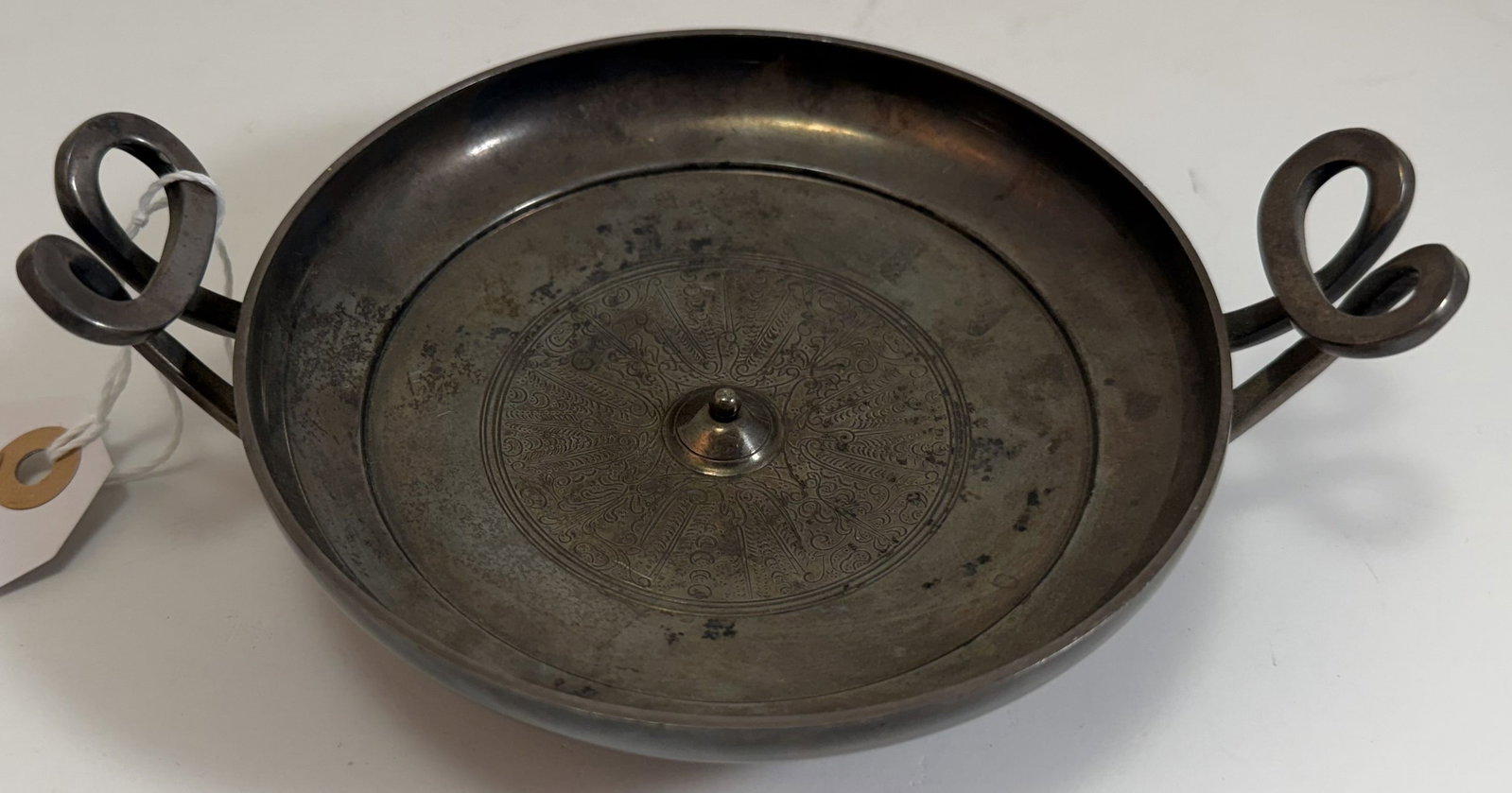 Gorham Silver Plated Metropolitan Museum of Art Greek Kylix: Marked on the underside. Diameter: 5 3/8 inches, Width: 7 1/4 across the handles, Height: 2 1/4. Weight: 14 oz. This item is at our New York location.