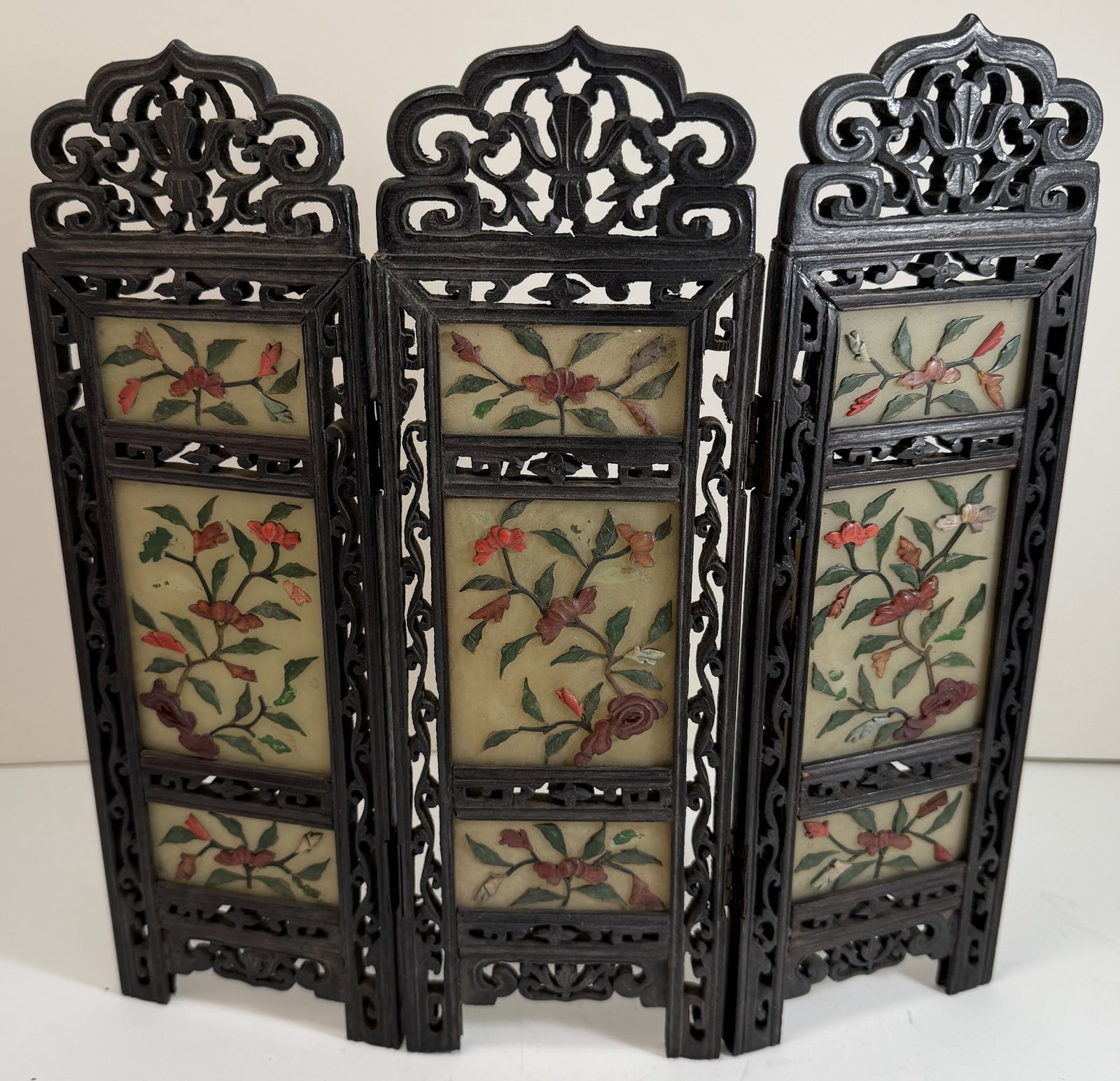 Chinese Mughal Style Three Panel Table Screen (1 of 4)