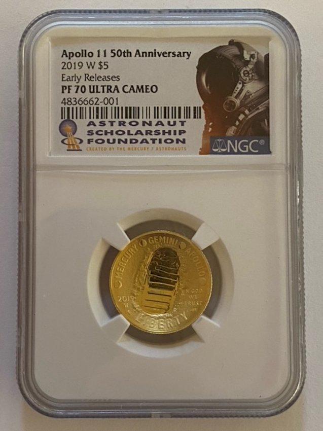 2019 APOLLO 11 1/4 OZ PROOF GOLD COIN PERFECT MS70 NGC (1 of 4)