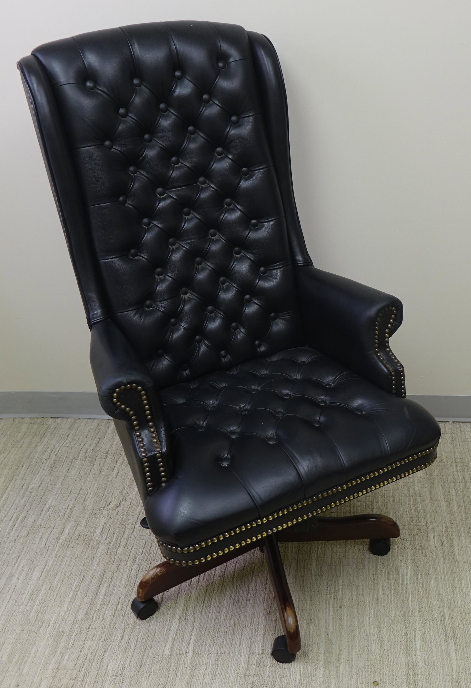 Chair Leather pleated reclining desk chair Length:: Chair Leather pleated reclining desk chair Length: 27.5, Height: 51, Width: 31.5