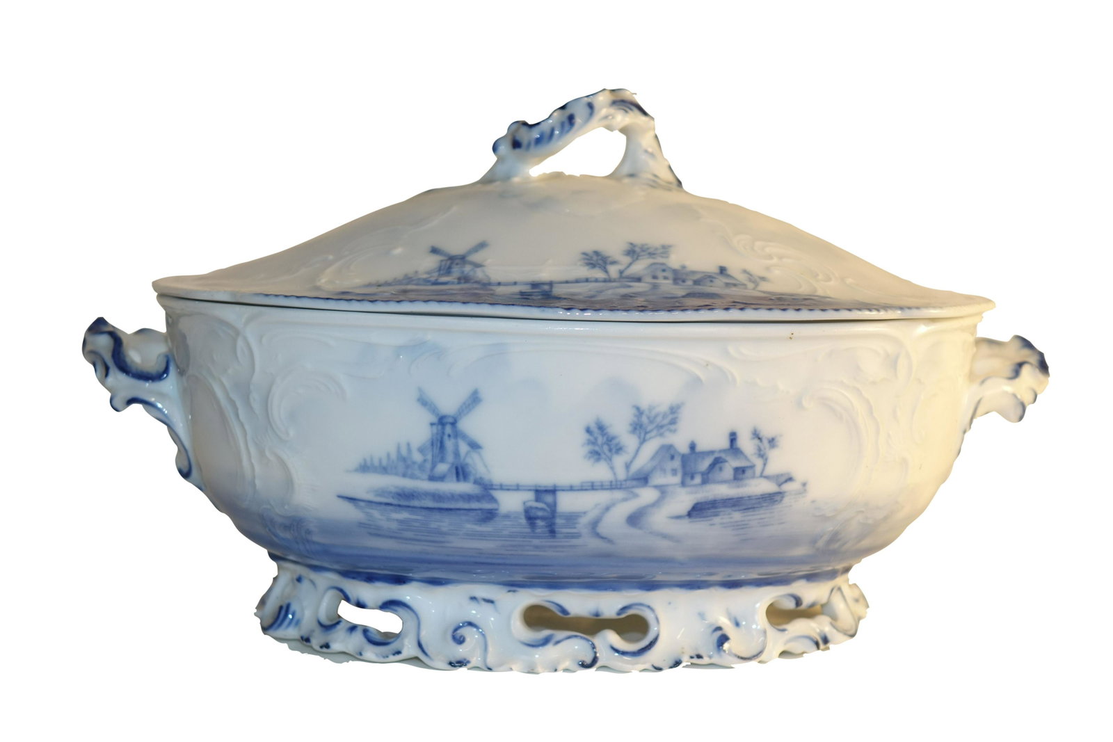 Very Rare Blue And White Delft Rosental Sanssouci Soup: Very Rare Blue And White Delft Rosental Sanssouci Soup Tureen Own a piece of history, made in the late 1800's to ealy 1900's, made well over 100 years ago. Size, 11-1/2 X 7 H X4