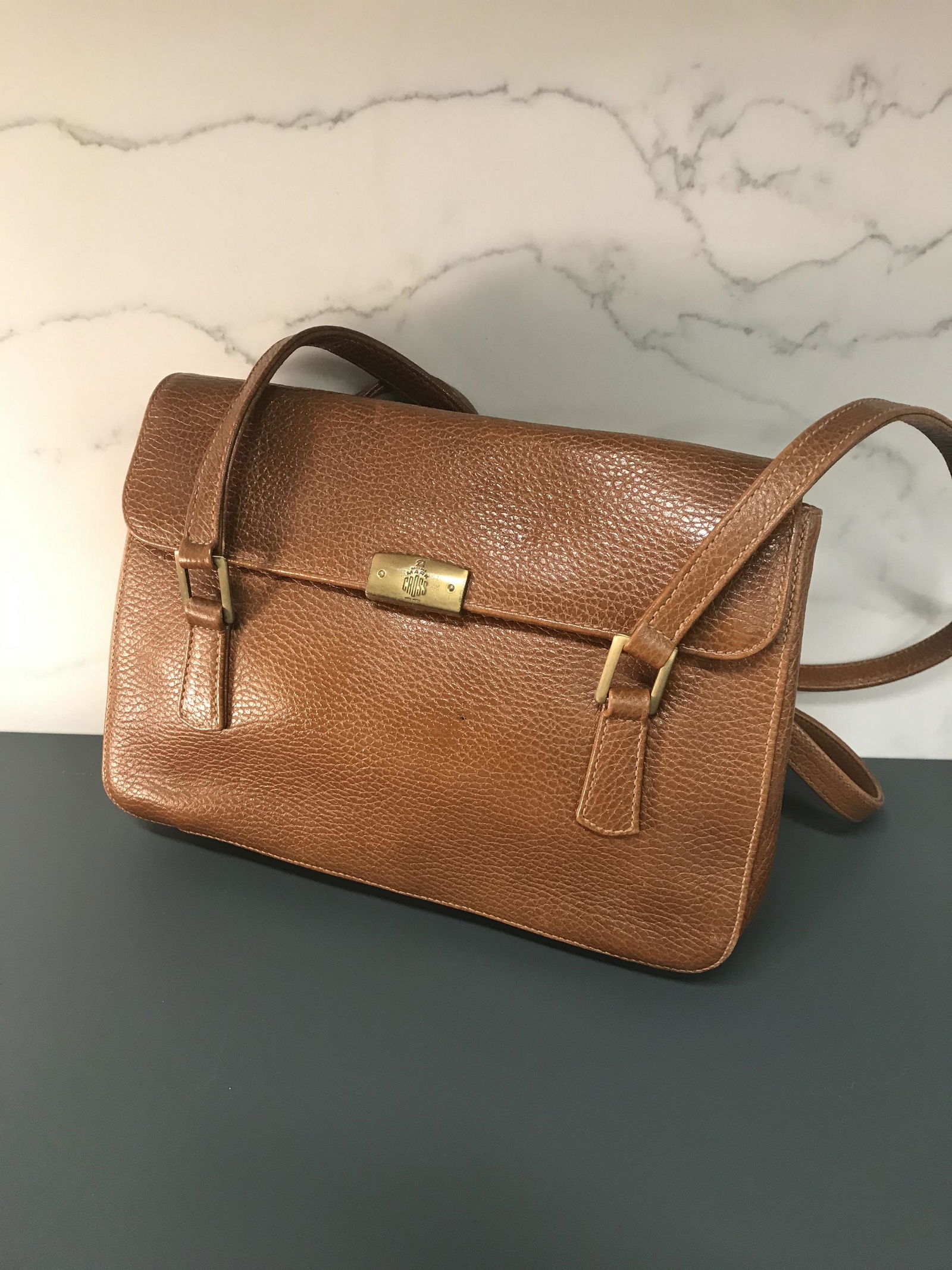 Vintage Authentic Mark Cross New York Tan/Beige: Vintage Authentic Mark Cross New York Tan/Beige Leather Strap Flap Shoulder Purse