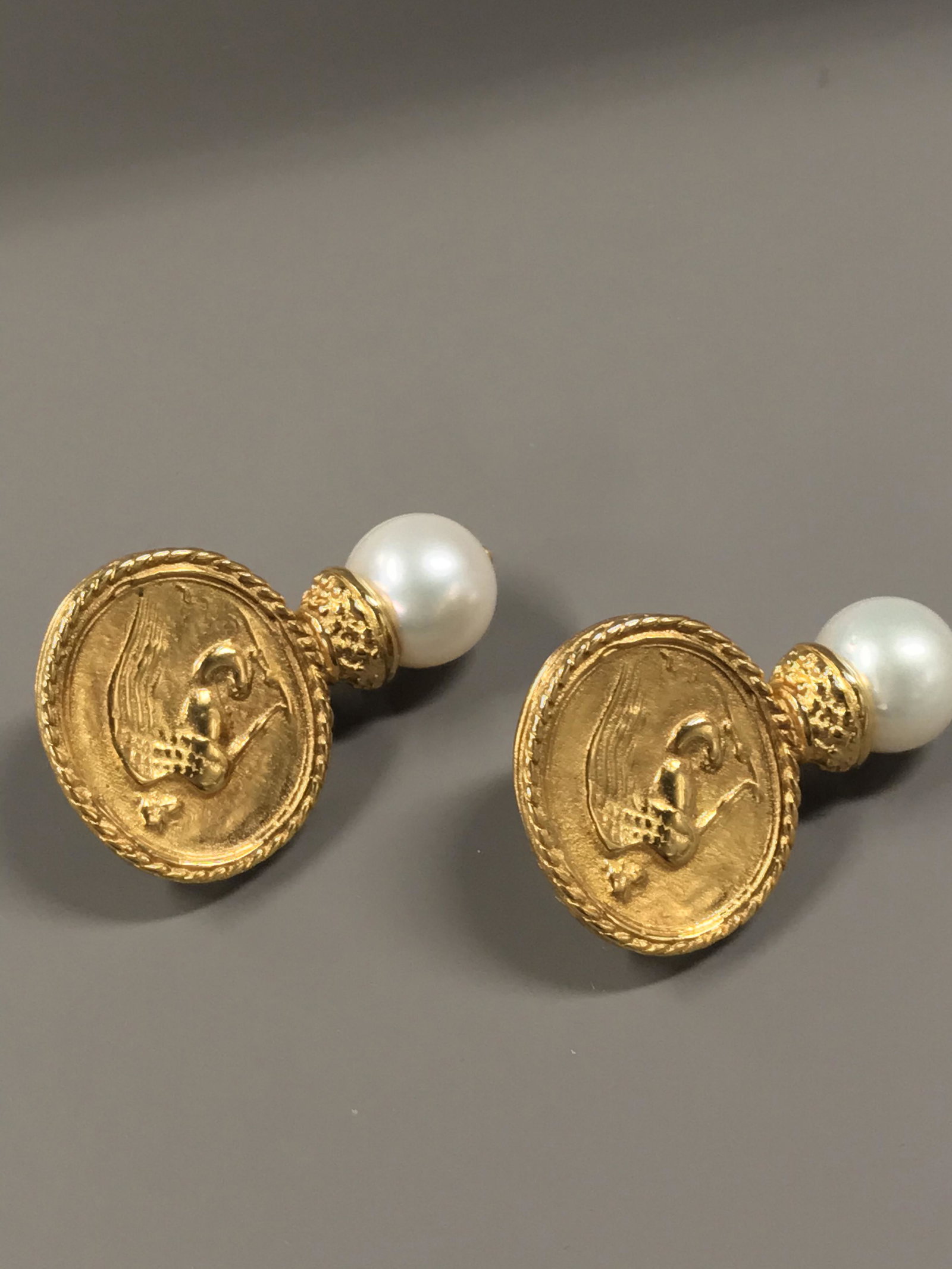 Custom Jaded Earring with Pearl 22k Gold: Custom Jaded Earring with Pearl.Vintage Jaded jewels, studious 22k gold field Intaglio Sphinx pearl clip earrings