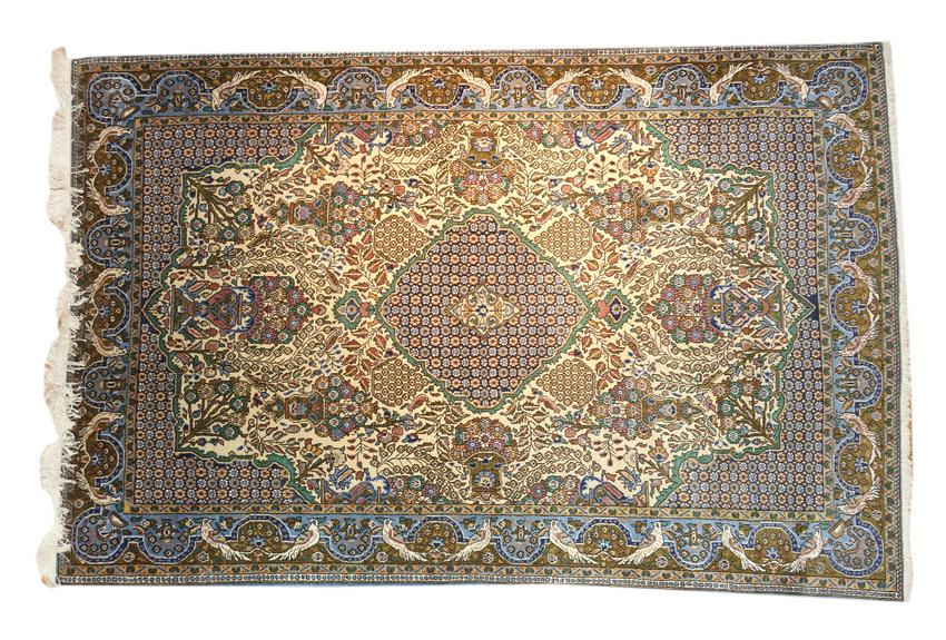 Very fine Persian Rug (1 of 5)