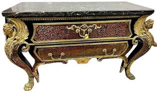 Antique & Vintage Tables