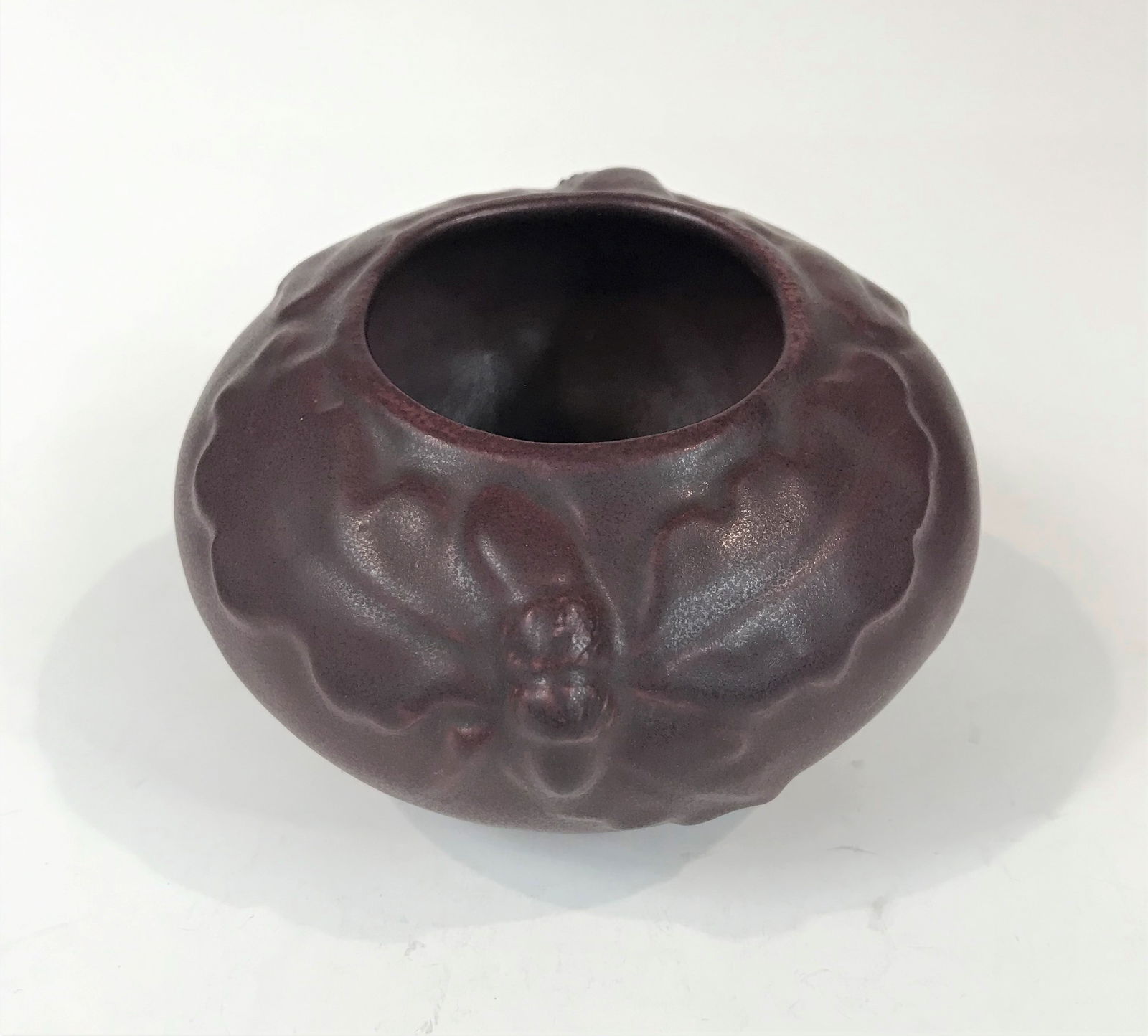 Van Briggle Pottery Bowl, Shape #670, late teens mark. (1 of 6)