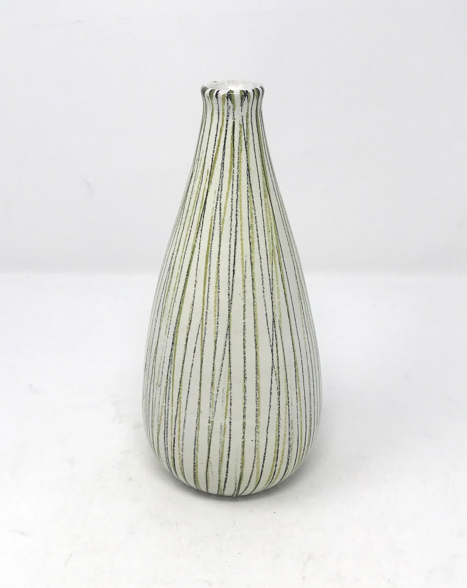 A Bitossi Ceramic Vase with Pinstripe Finish, c. 1960.: Nice vintage Italian ceramic vase by Bitossi, size: 7 in. x 3 1/4 in., circa 1960's, marked on bottom: V 328/18 and Italy, in very good condition.