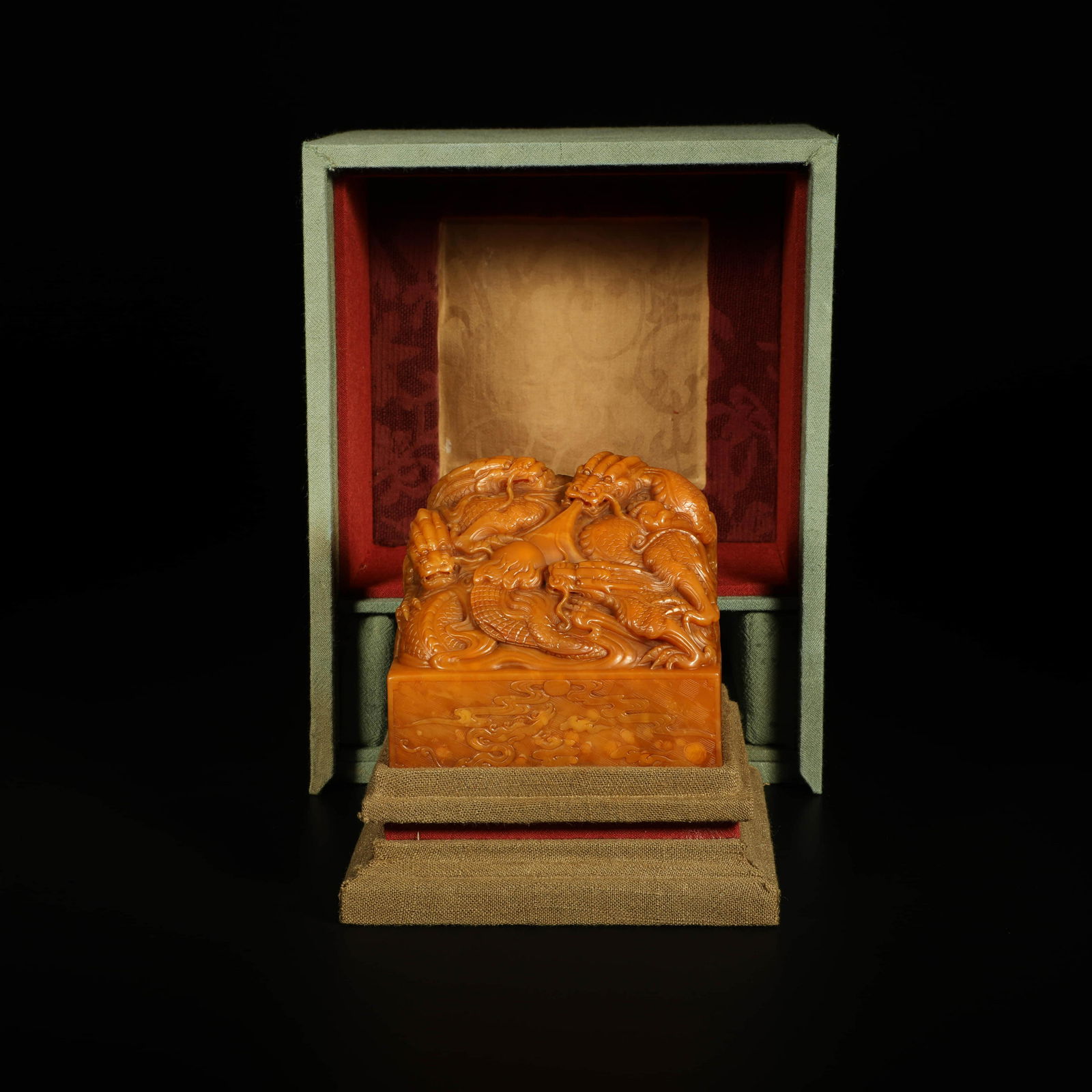 A Five Dragons Carved Shoushan Tianhuang Stone Seal: A Five Dragons Carved Shoushan Tianhuang Stone Seal Height:11cm, Width:10.9cm,